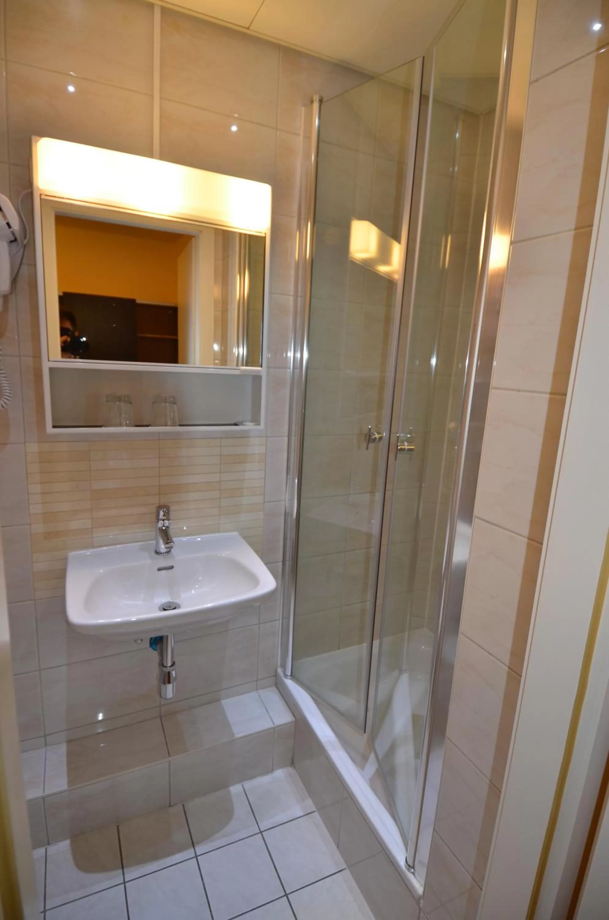 Bathroom in Beausite