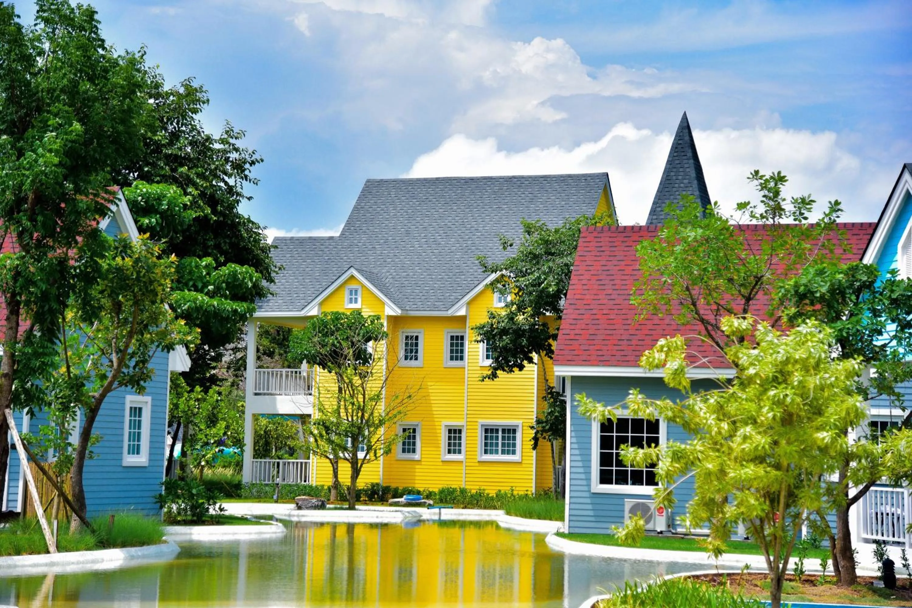 Photo of the whole room in Peggy's Cove Resort