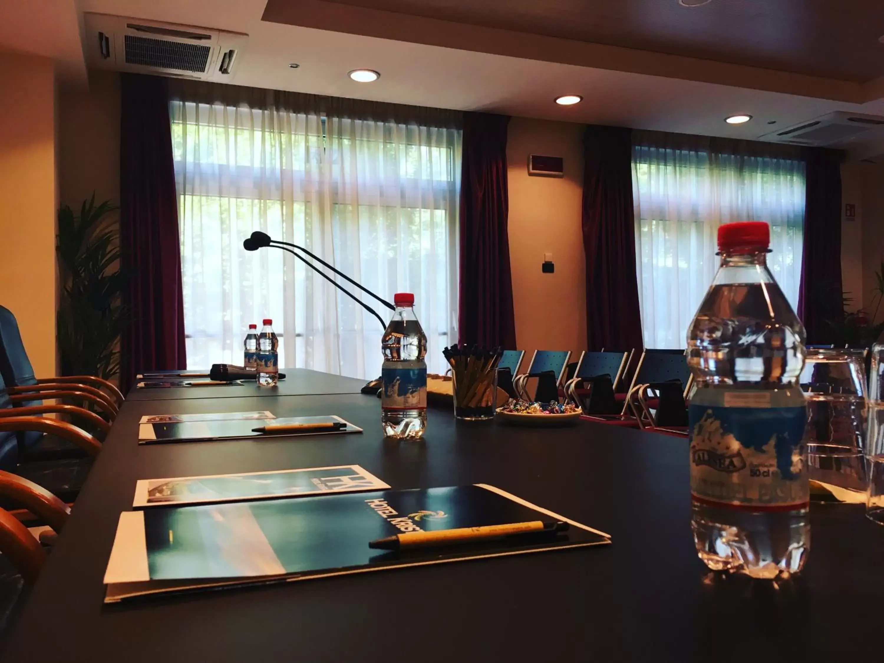 Meeting/conference room in Hotel Kristal 3 Stelle Superior