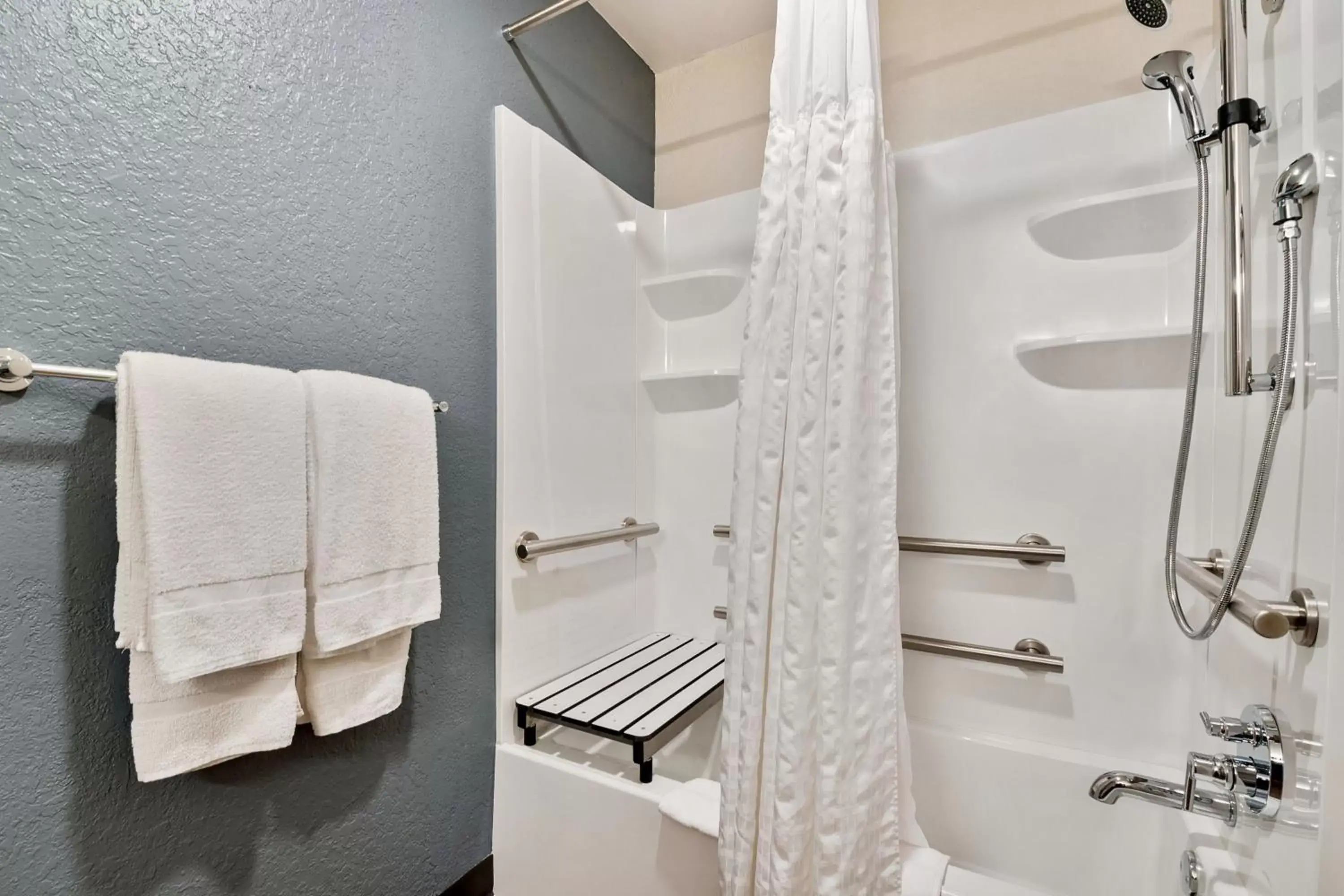 Shower, Bathroom in Extended Stay America Premier Suites - Miami - Downtown Brickell - Cruise Port