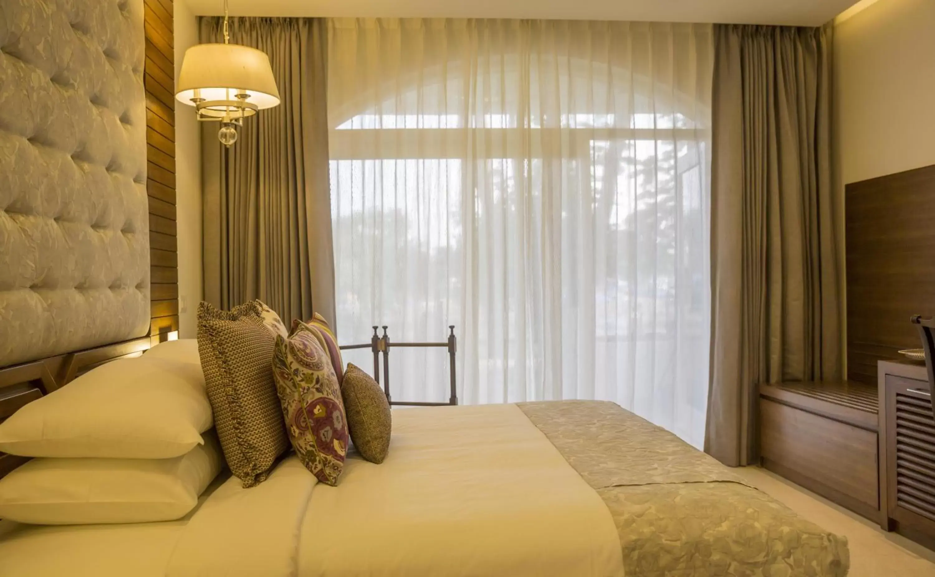 Bedroom, Bed in Acron Waterfront Resort Bedroom, Bed in Acron Waterfront Resort