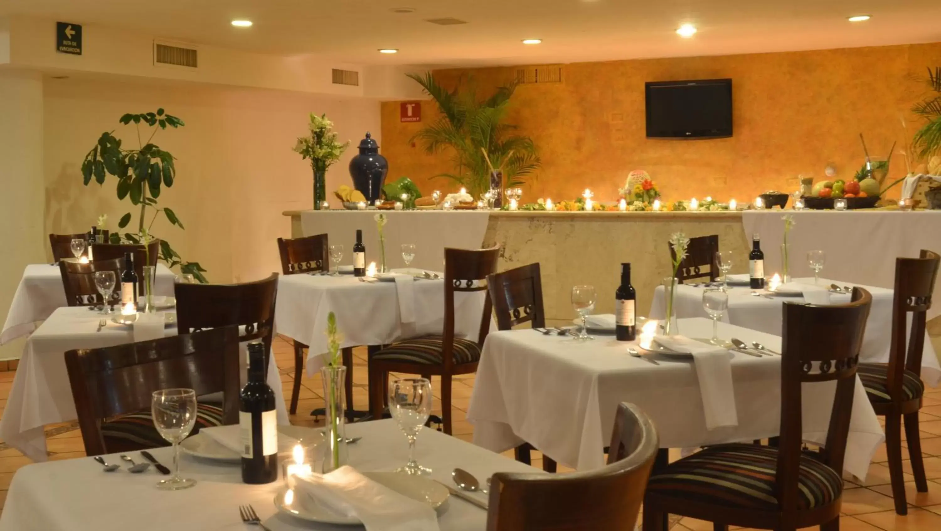 Restaurant/Places to Eat in Mision Monterrey Centro Historico