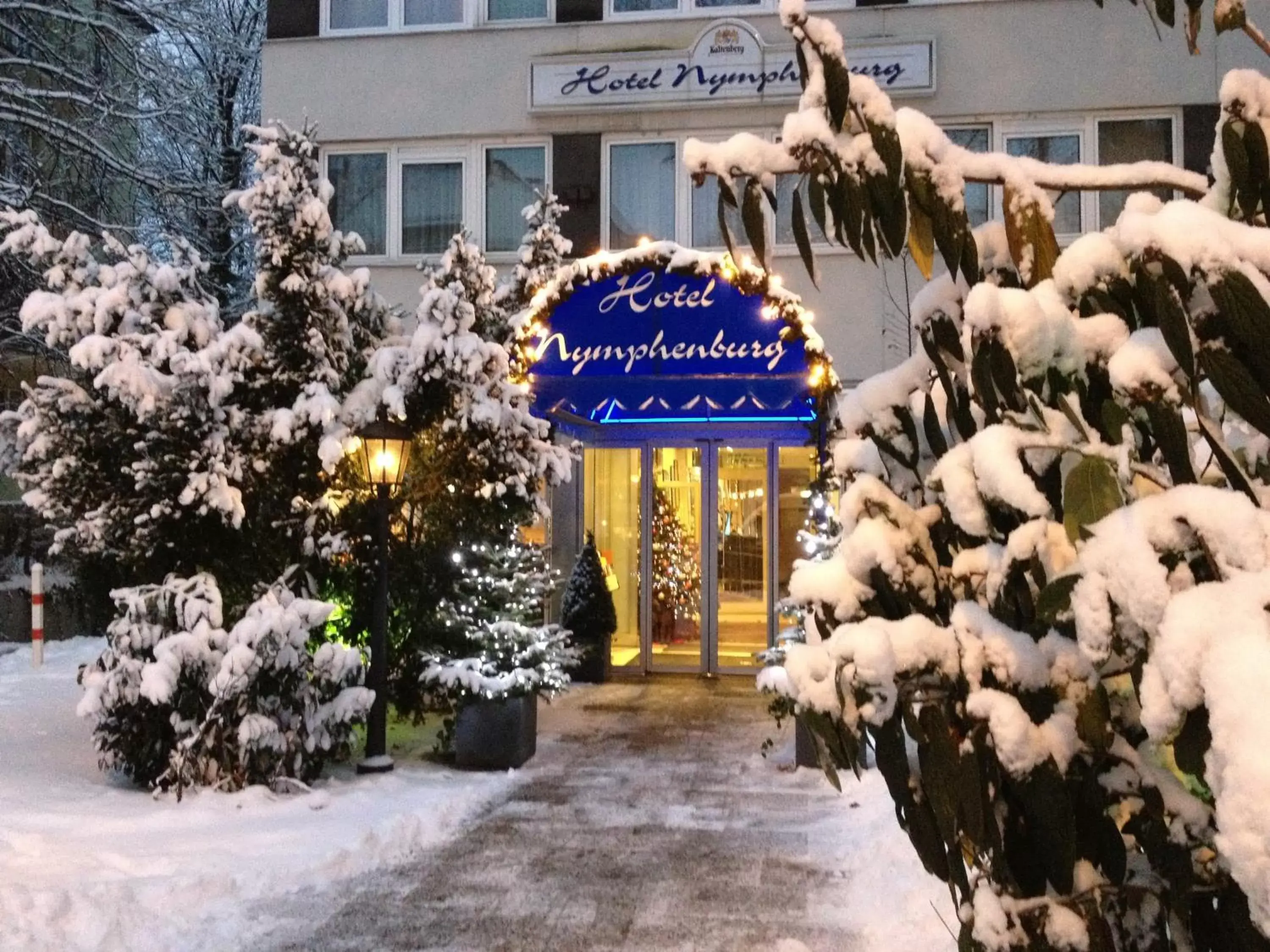 Facade/entrance, Winter in Hotel Nymphenburg City - München