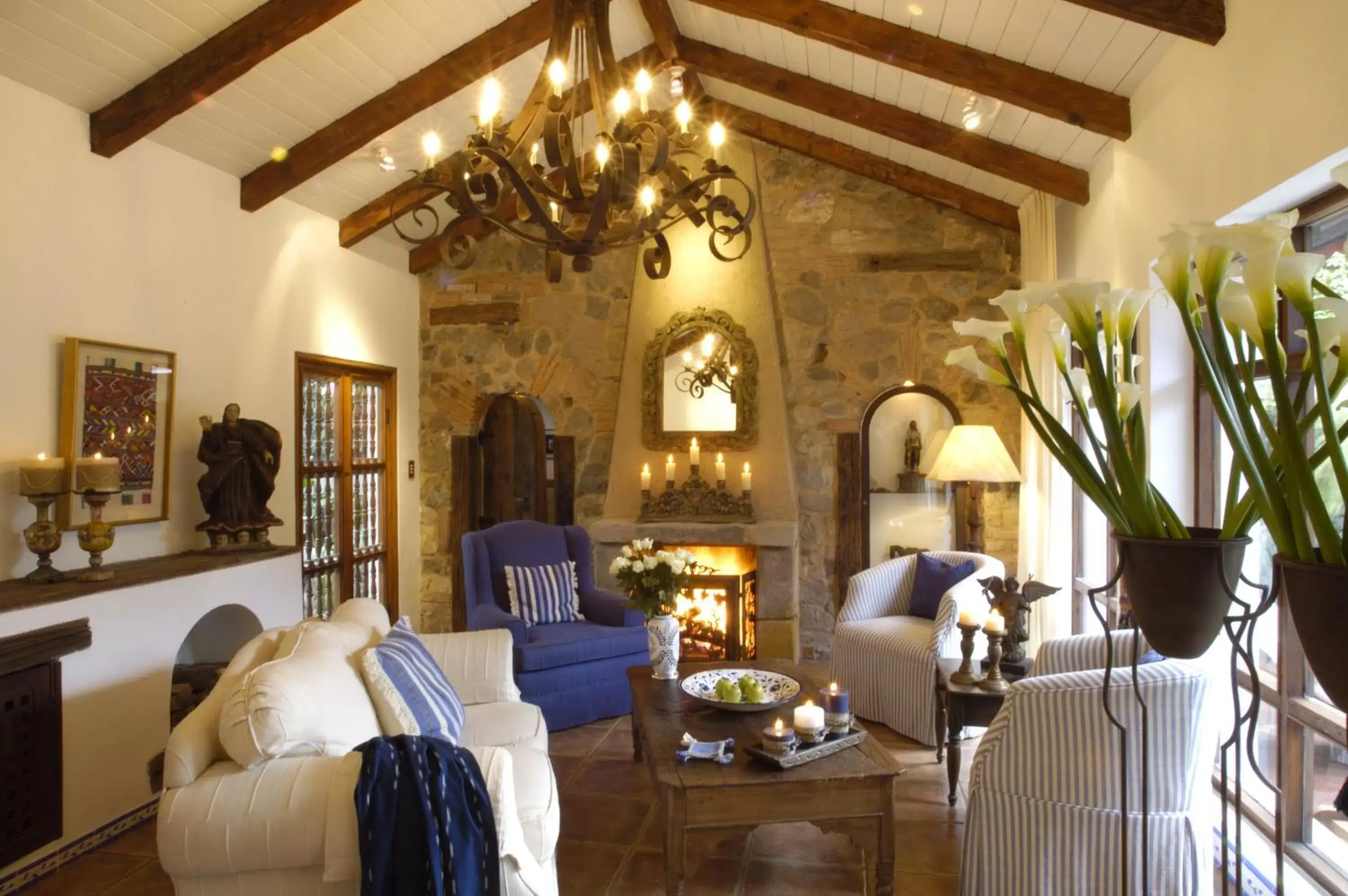 Lobby or reception, Seating Area in Casa Encantada