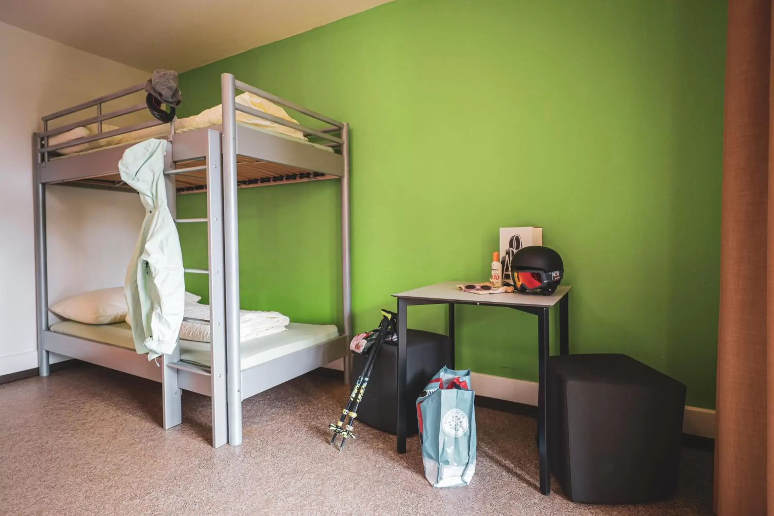 Photo of the whole room, Bunk Bed in Arosa Mountain Lodge