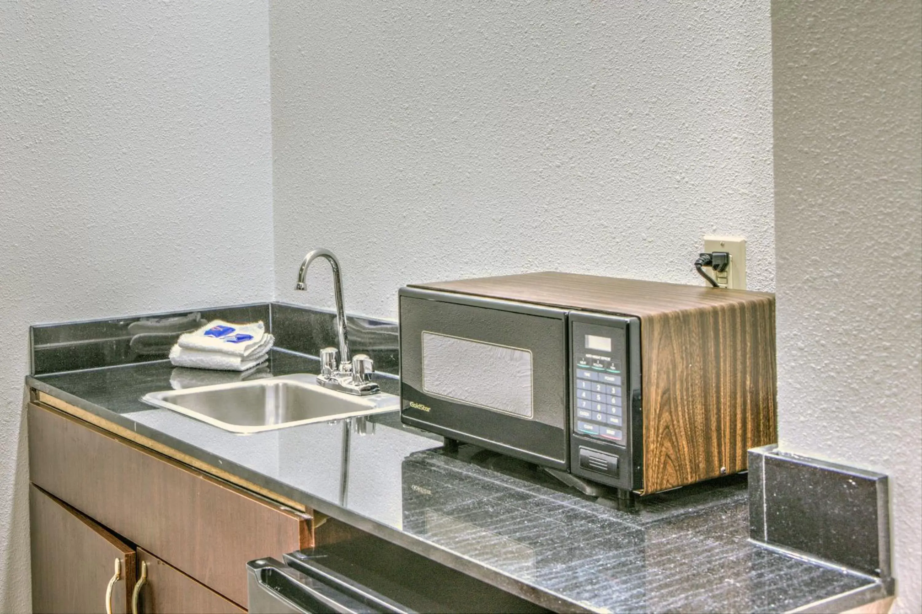 Kitchen or kitchenette, Kitchen/Kitchenette in Motel 6-Dallas, TX - Northwest