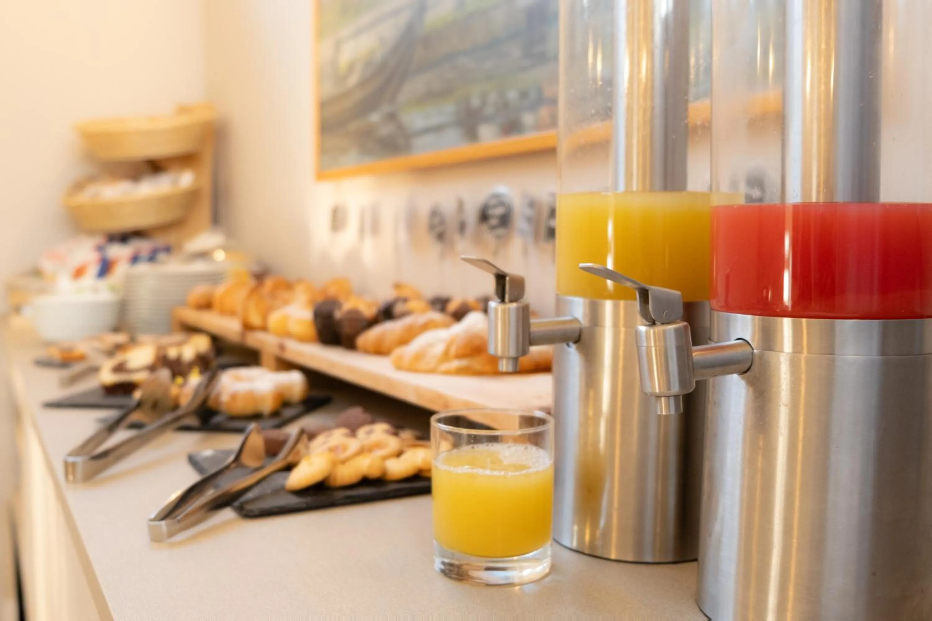 Breakfast in Hotel Motel 2000