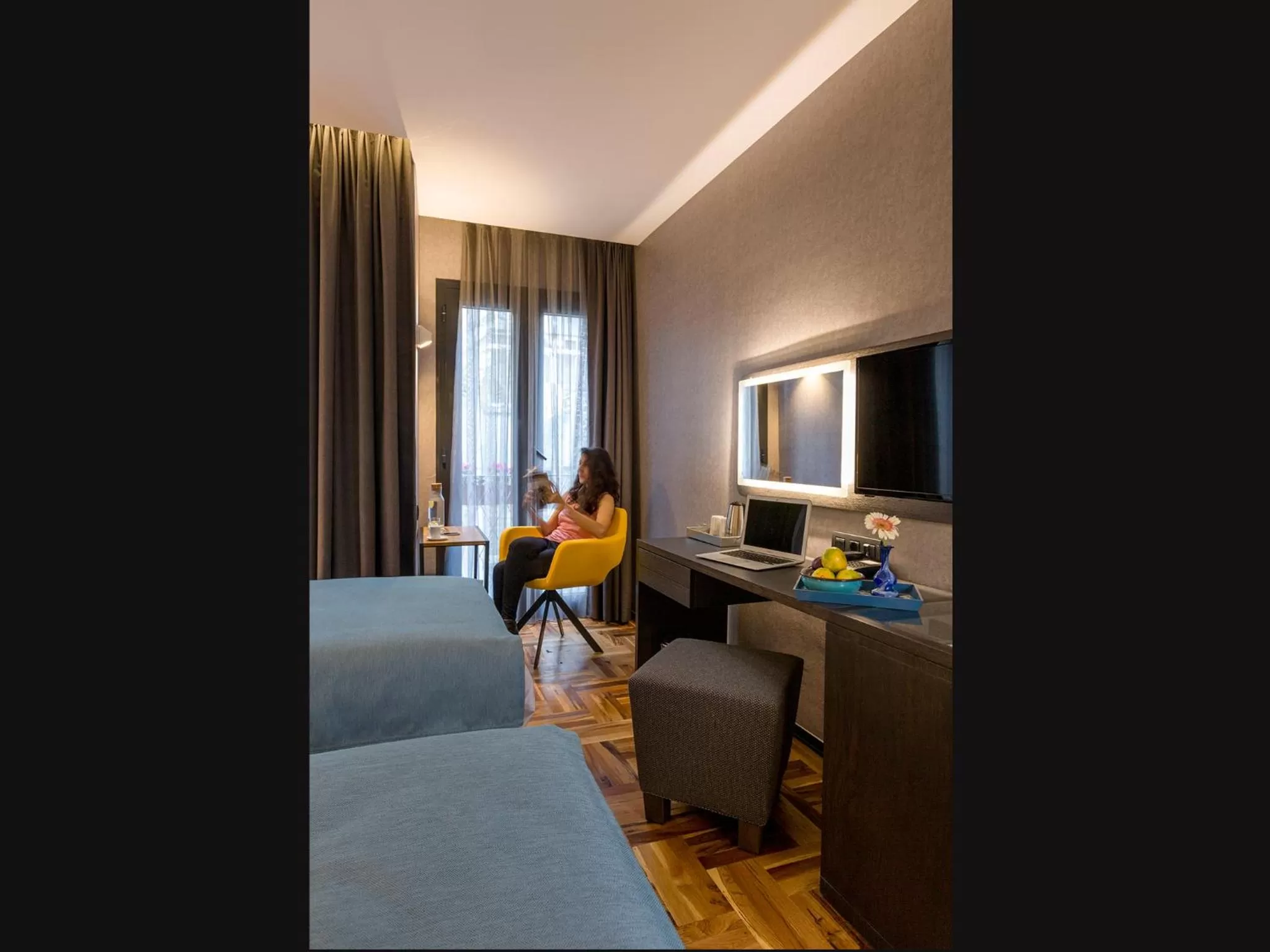 TV and multimedia in Lampa Design Hotel-Special Category