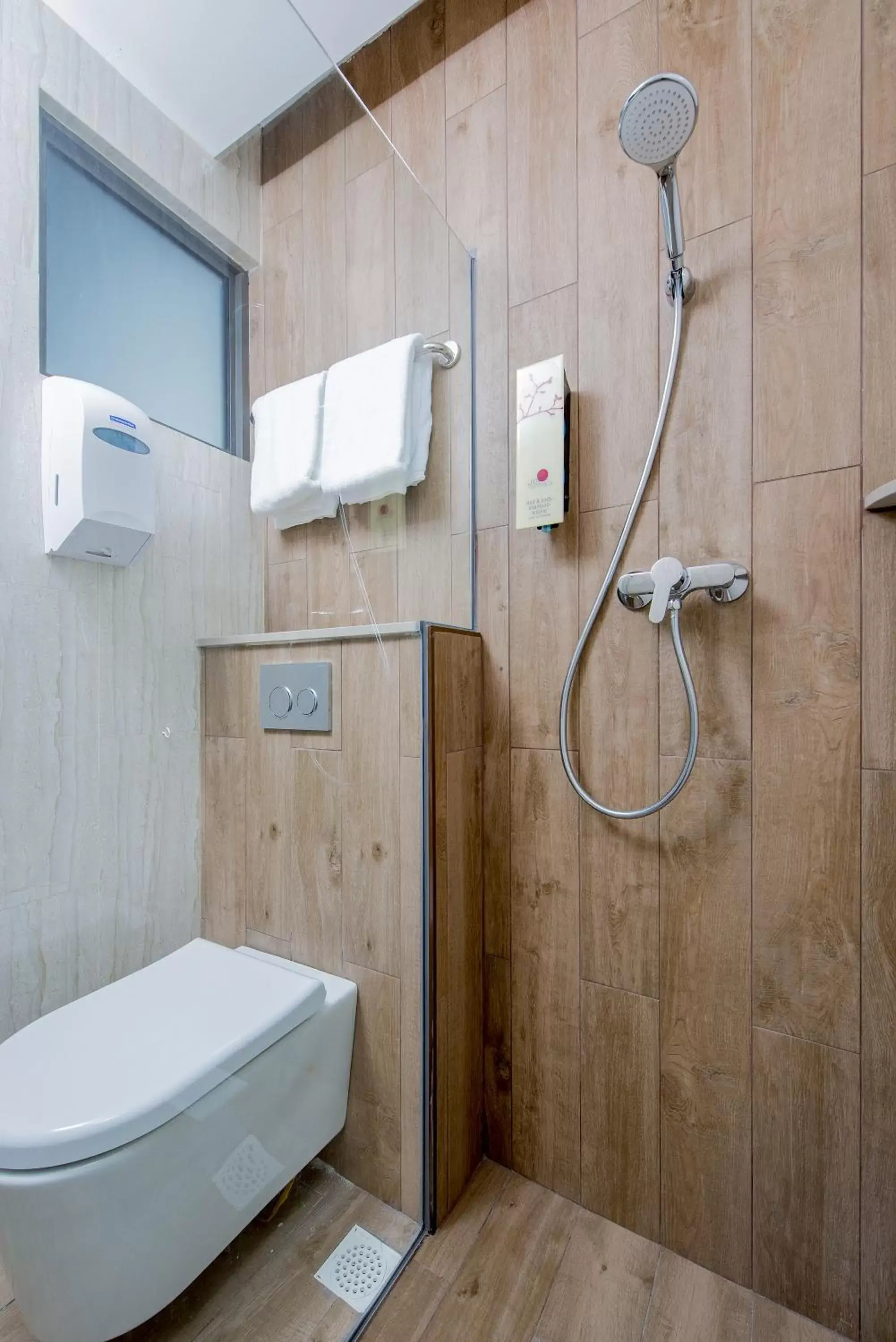 Shower, Bathroom in Hotel 81 Premier Star