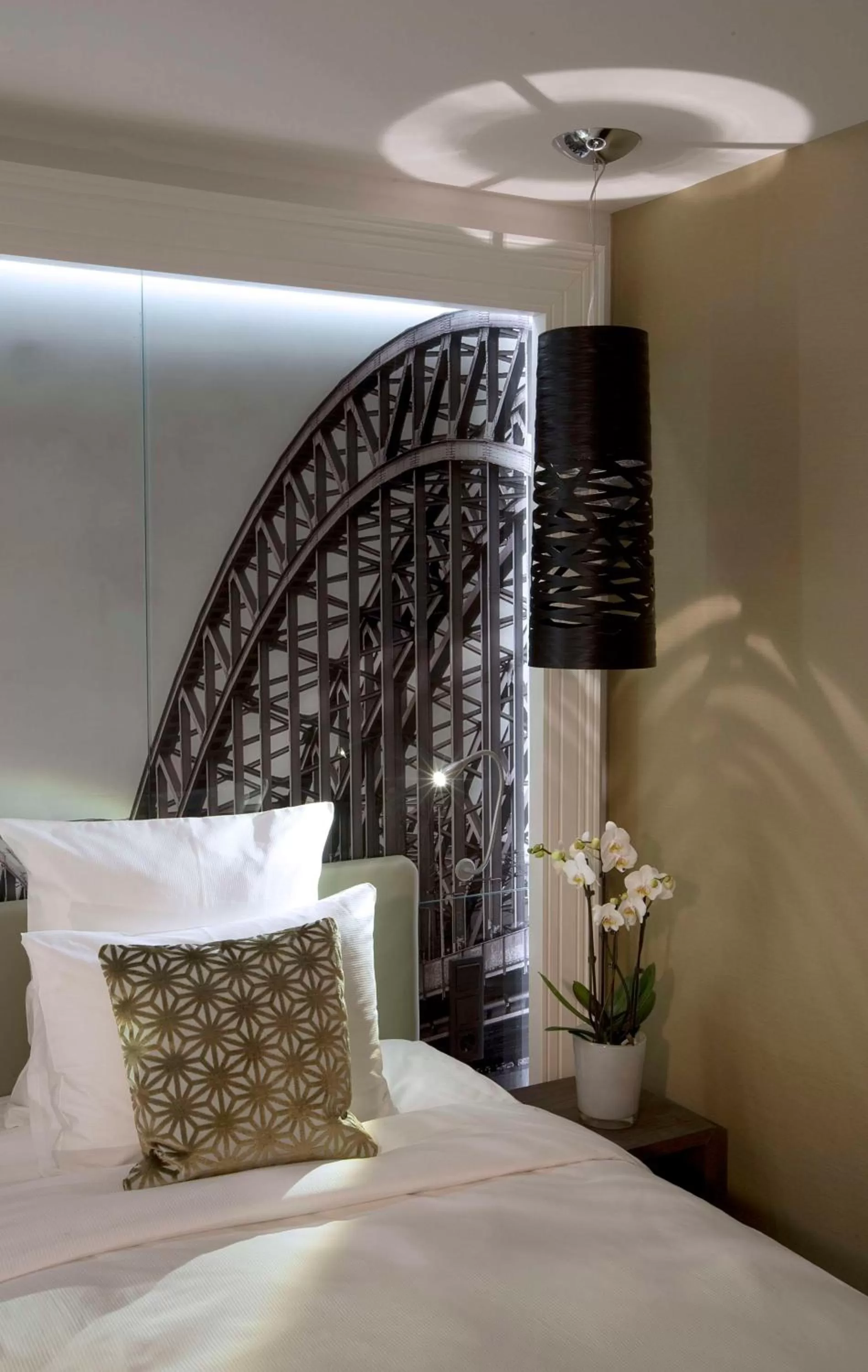 Photo of the whole room, Bed in Lindner Hotel Cologne City Plaza, part of JdV by Hyatt