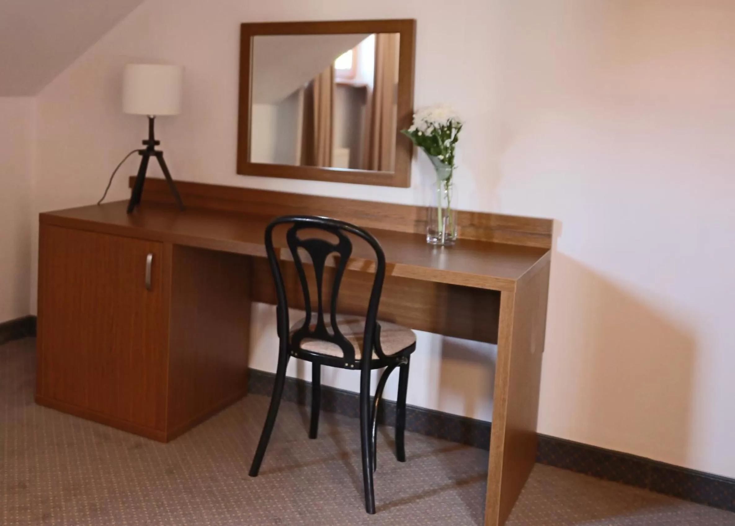 HOTEL CICHA WODA NIEPORĘT