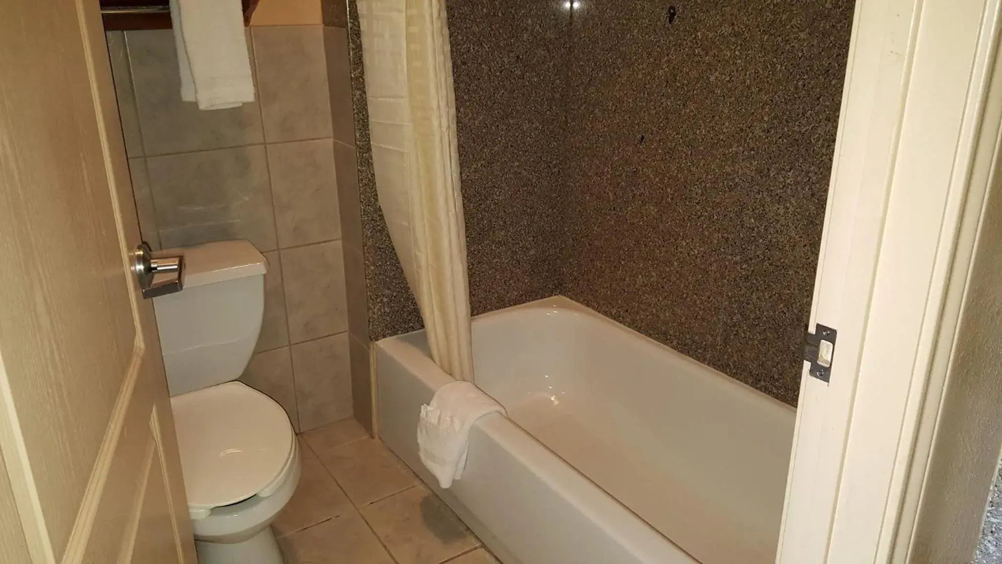 Bathroom in Budgetel Inn and Suites