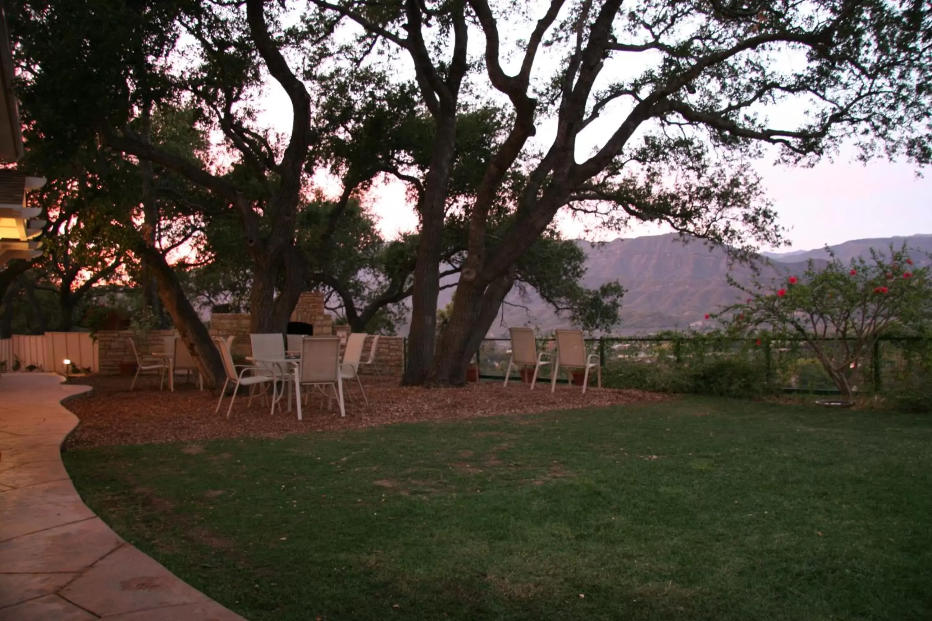 Patio, Garden in Ojai Retreat & Inn