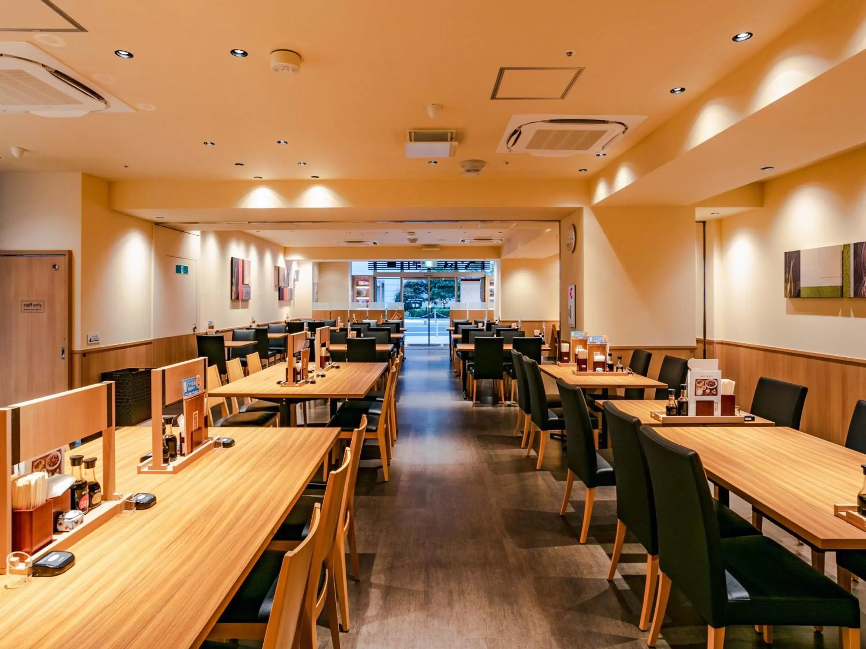 Restaurant/Places to Eat in UNIZO INN Osaka Kitahama