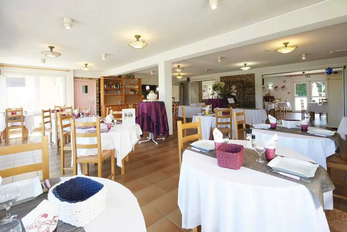 Restaurant/Places to Eat in Hôtel Kyriad Vernon / Saint Marcel