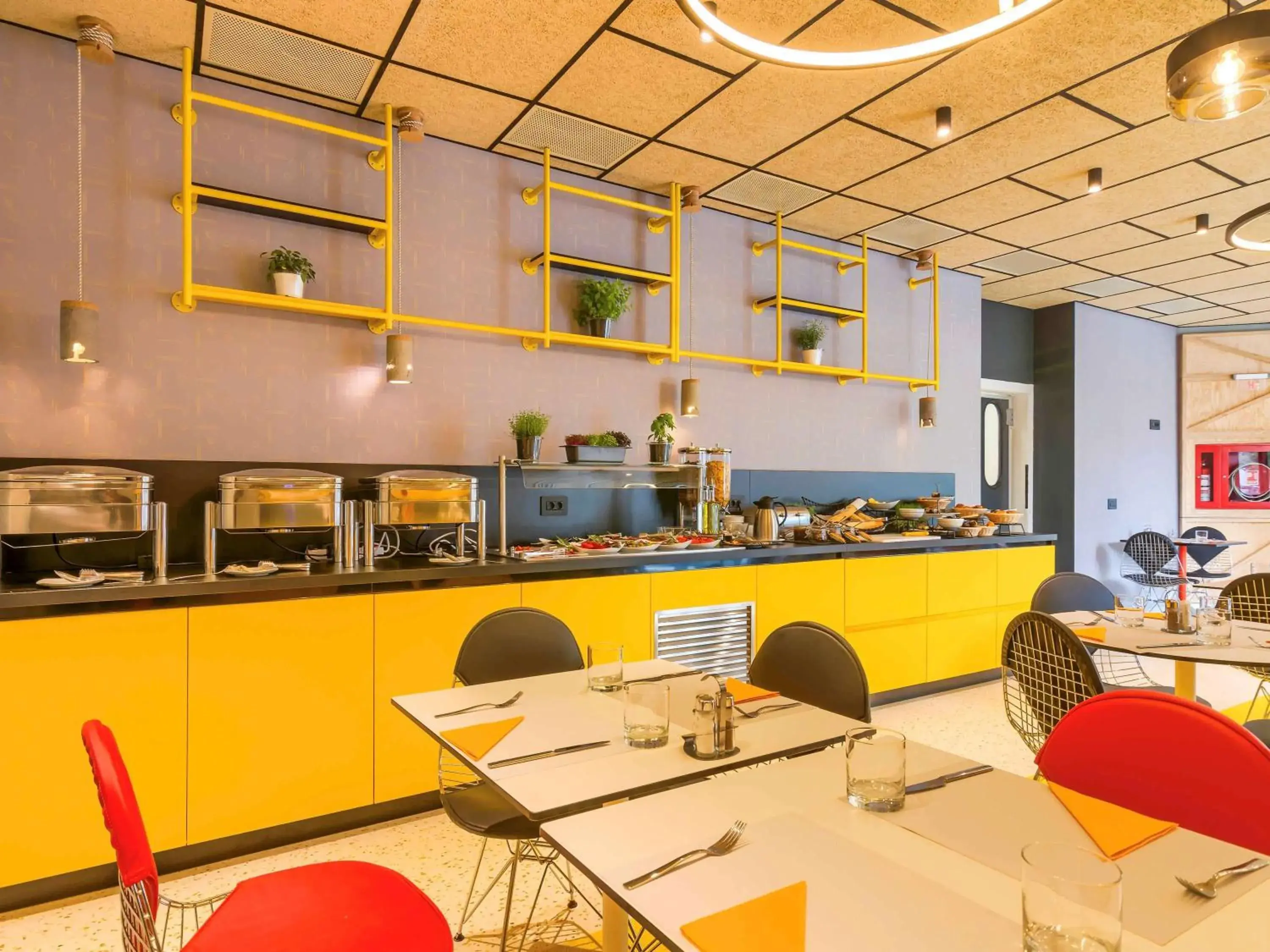 Restaurant/places to eat in ibis Styles Bucharest Erbas Restaurant/places to eat in ibis Styles Bucharest Erbas