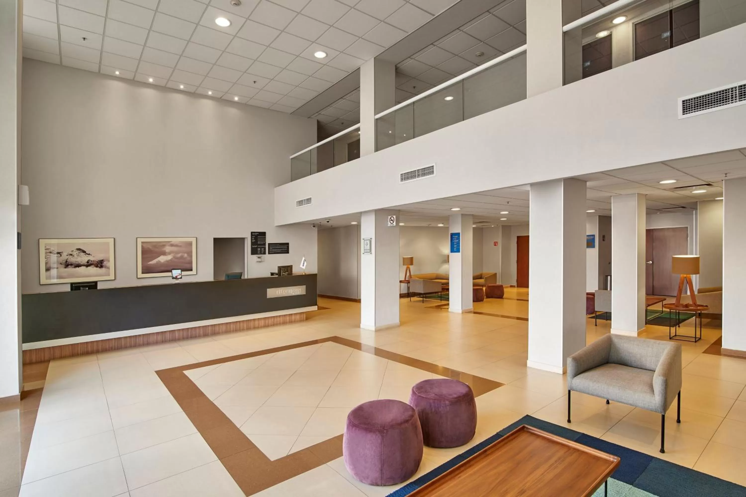 Lobby or reception in City Express by Marriott Puebla Angelopolis