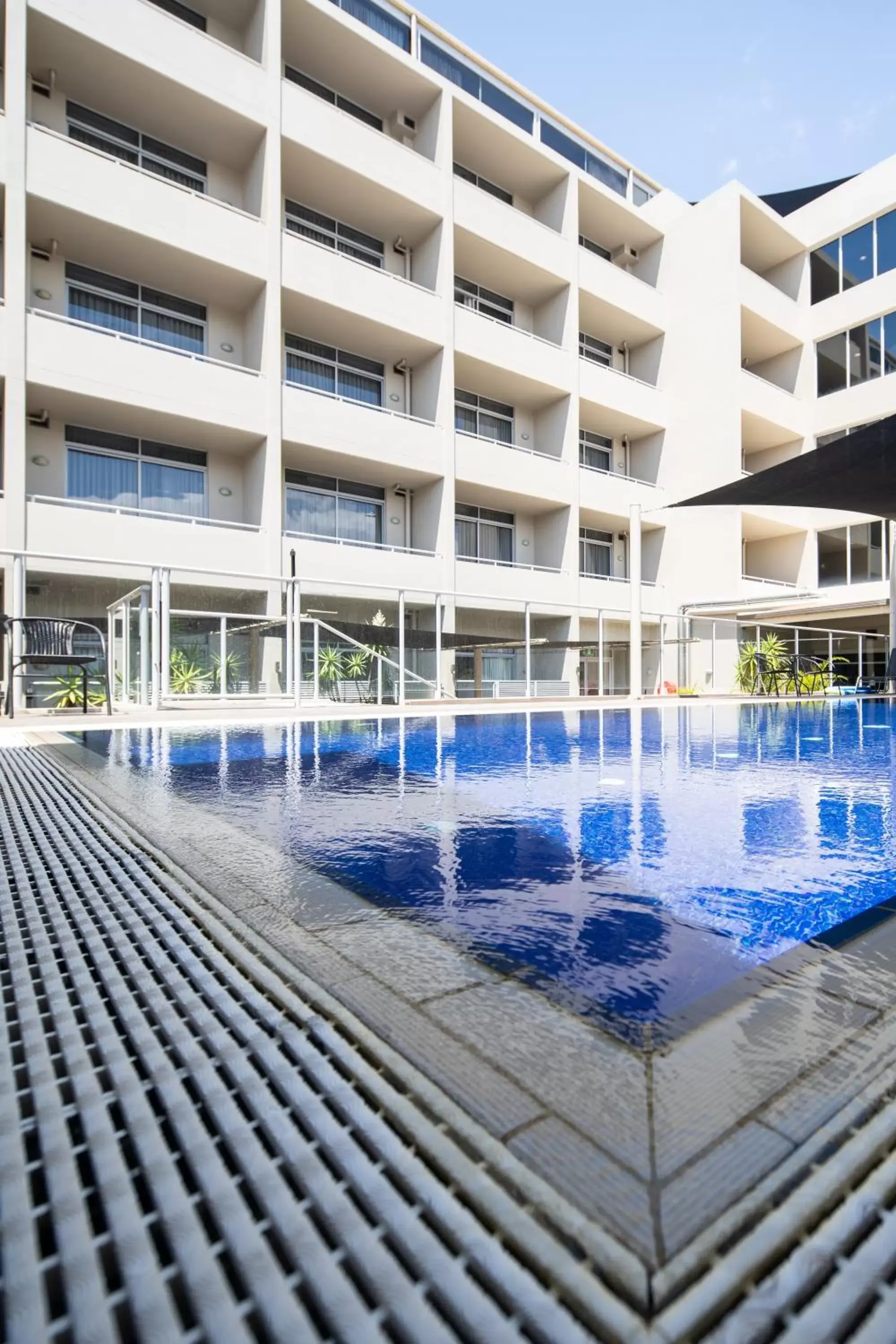 Swimming pool, Property Building in Mercure Centro Port Macquarie