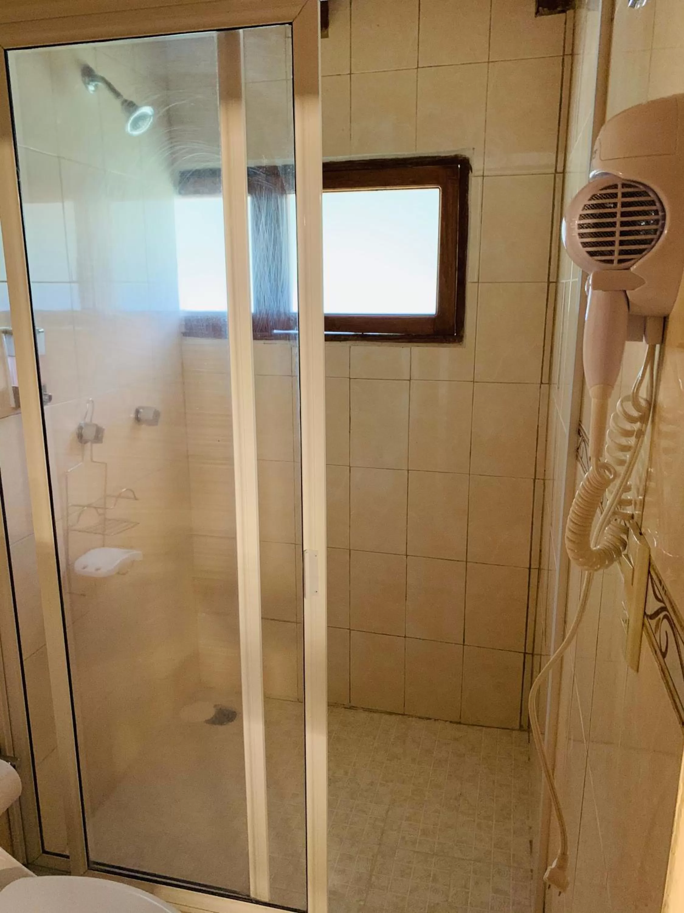 CORTIJO LA CASONA & Bungalow al Pie de la Montaña