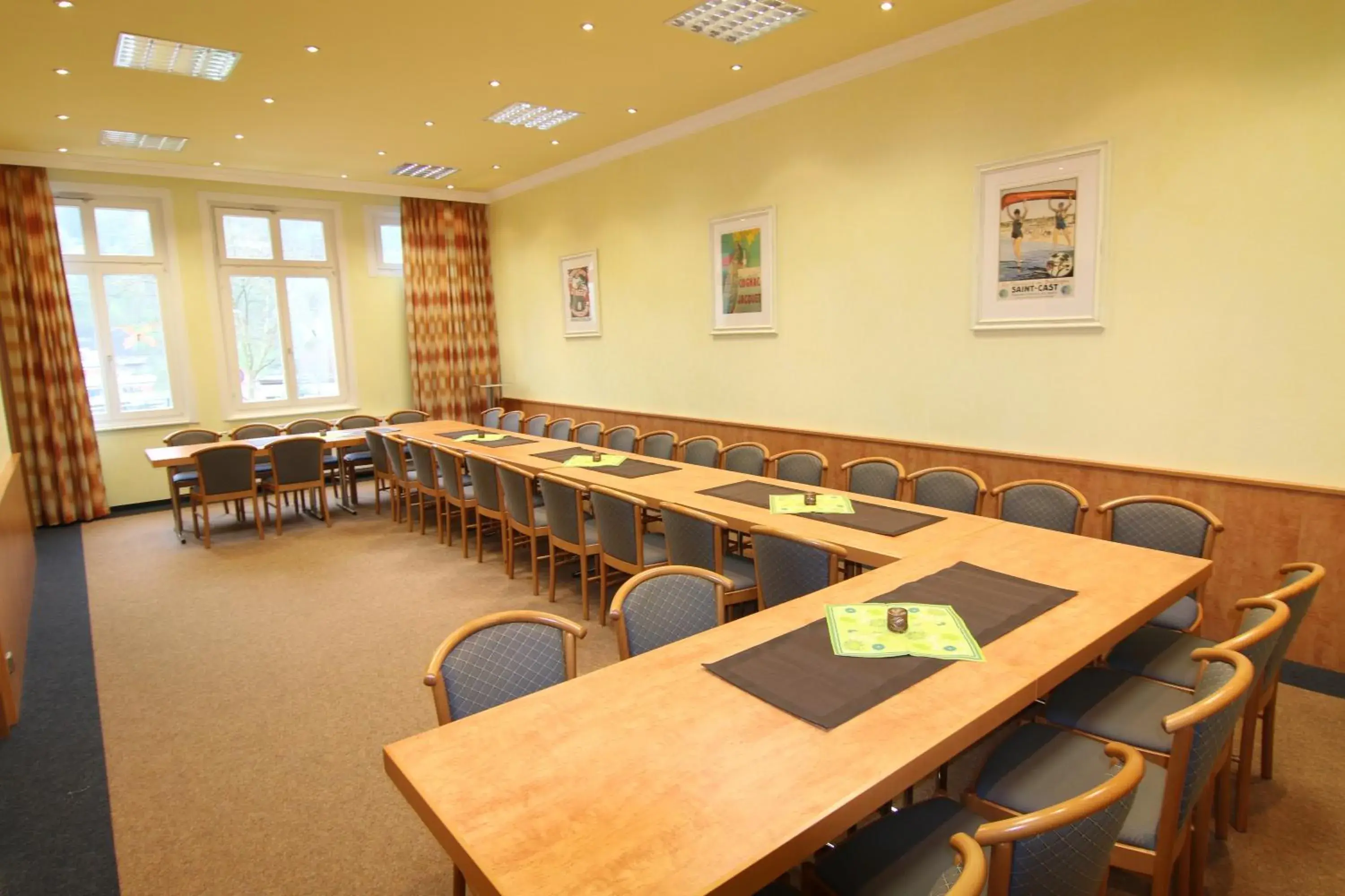 Meeting/conference room in Hotel Bergfrieden