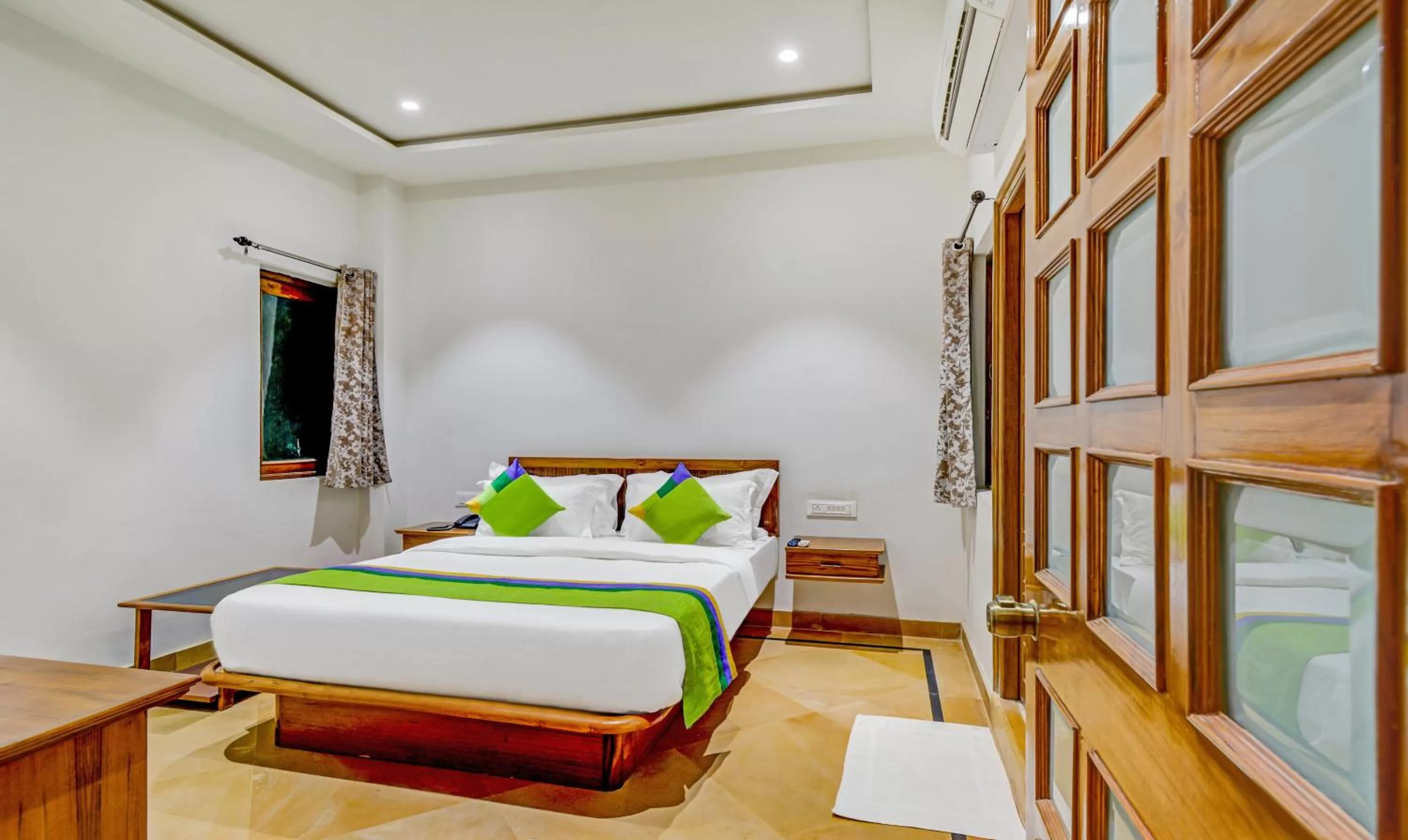 Bed in Treebo Trend Chandrangan Excellency