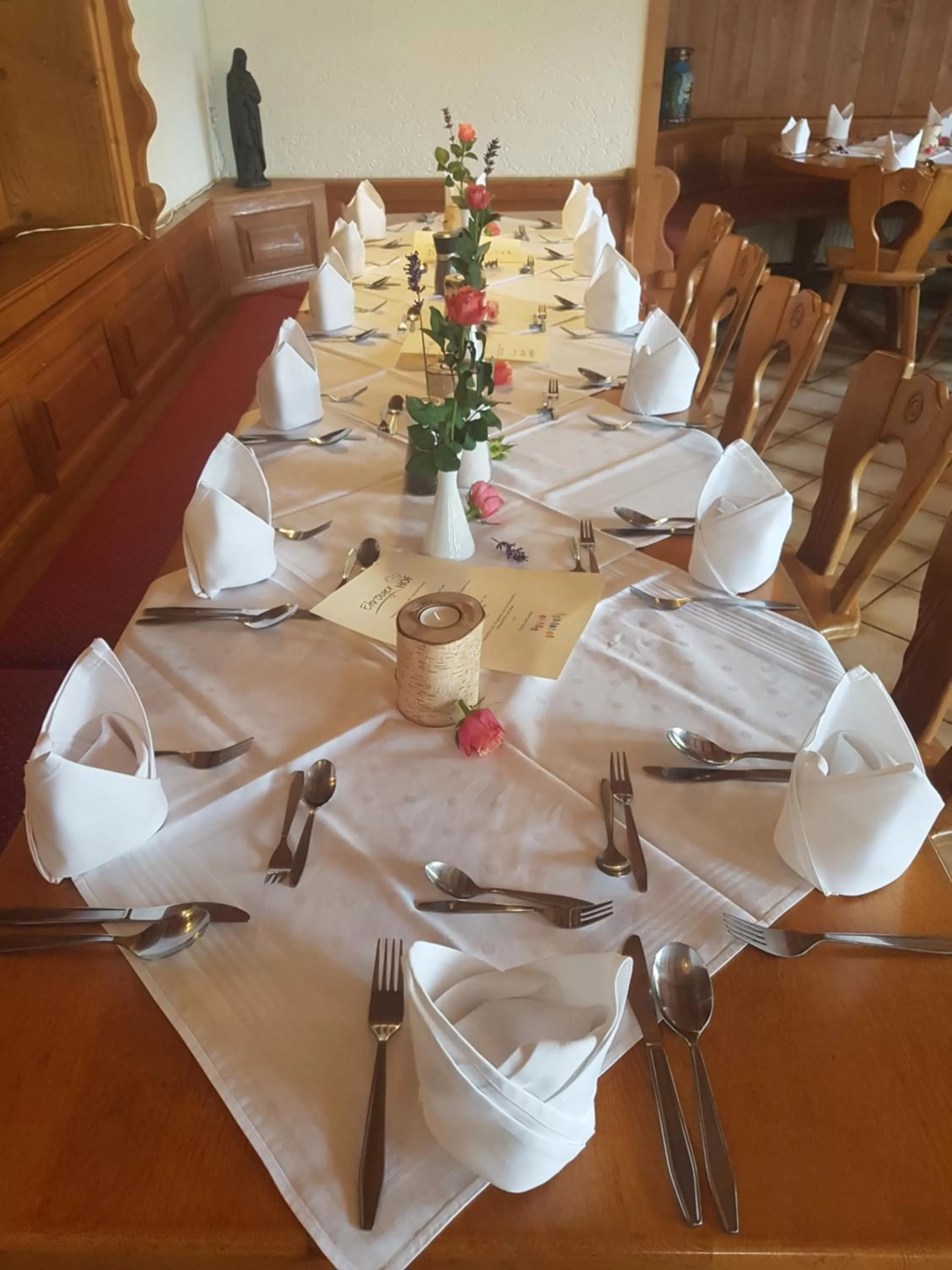 Restaurant/places to eat in Ehringer Hof