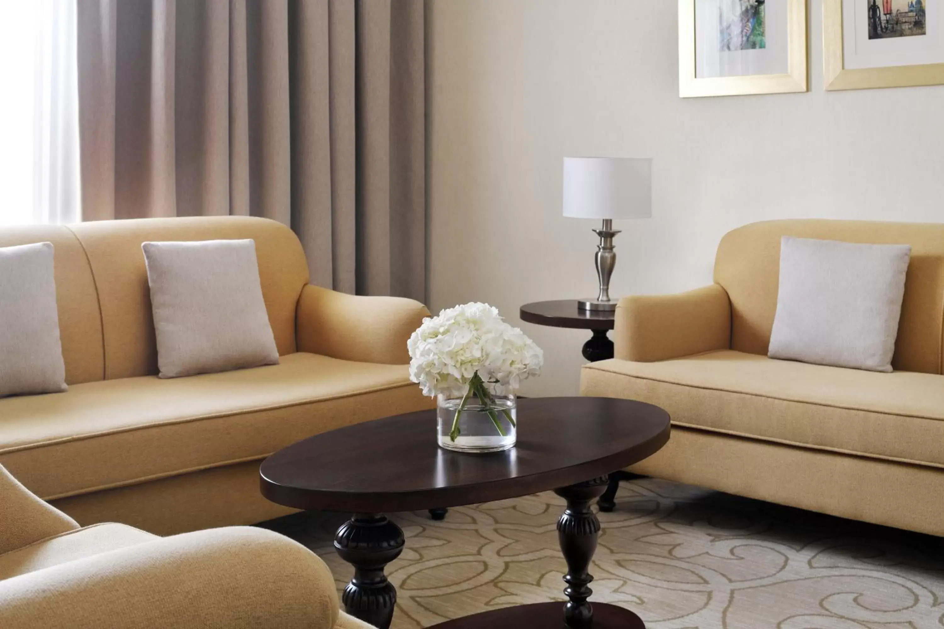 Living room, Seating Area in Crowne Plaza Riyadh Al Waha, an IHG Hotel