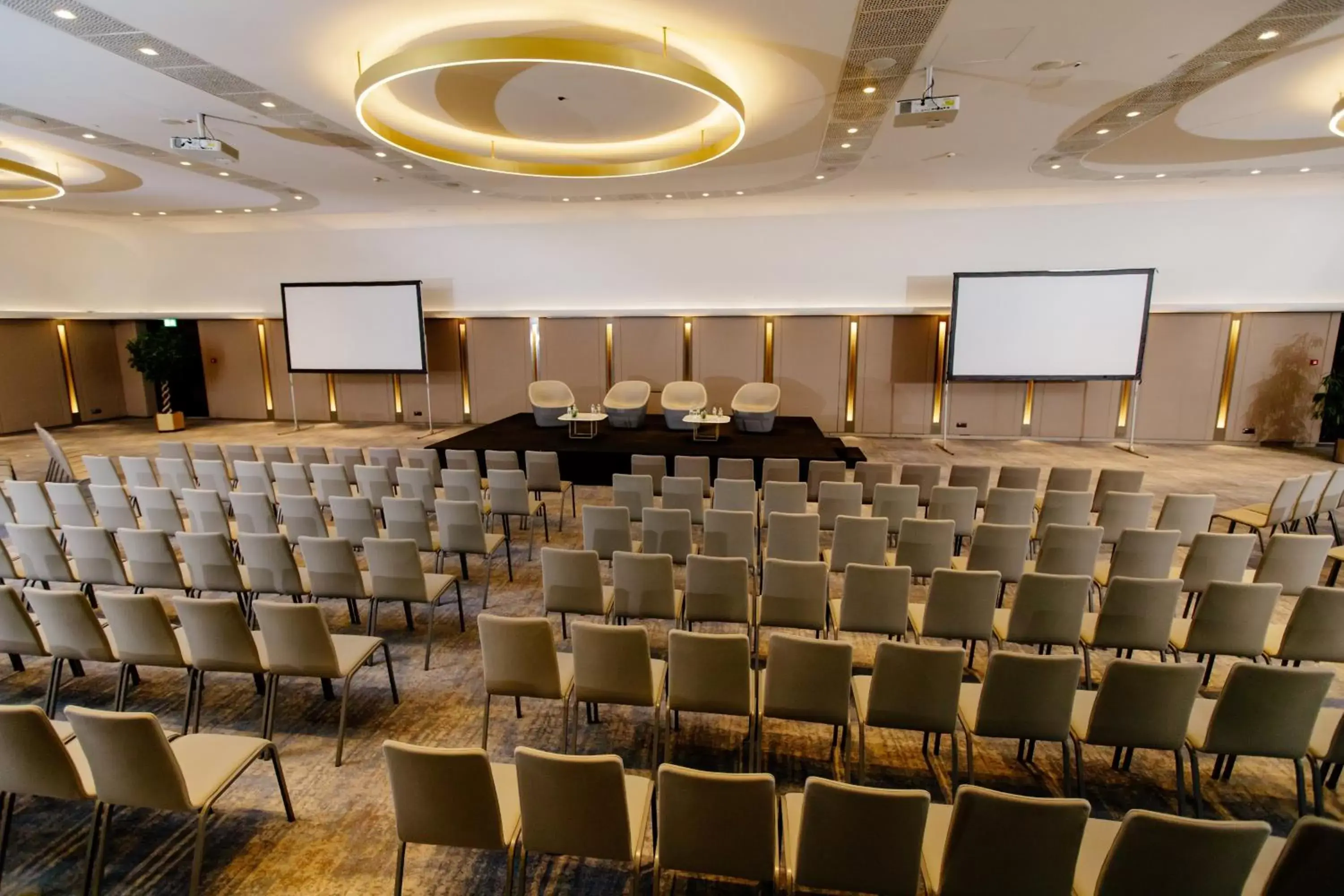 Meeting/conference room in Crowne Plaza Belgrade, an IHG Hotel