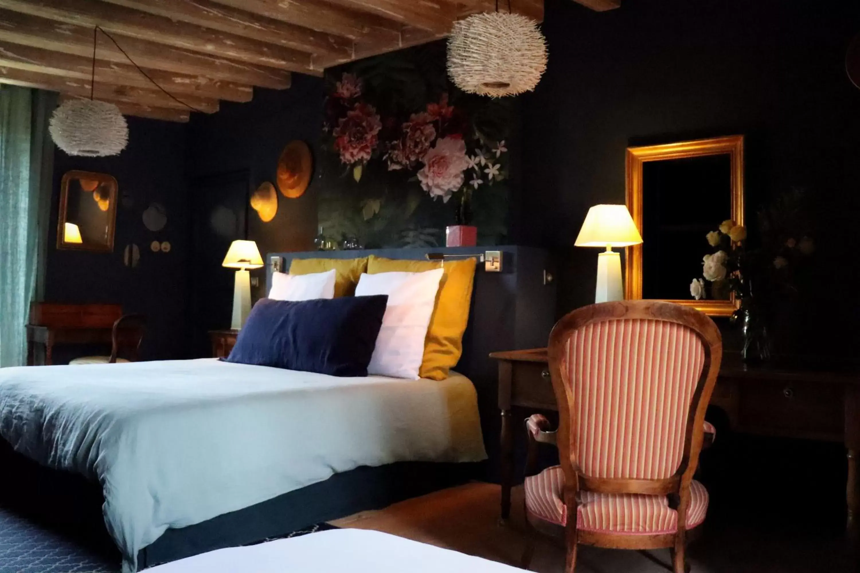 Quadruple Room with Garden View in L'école des garçons Quadruple Room with Garden View in L'école des garçons