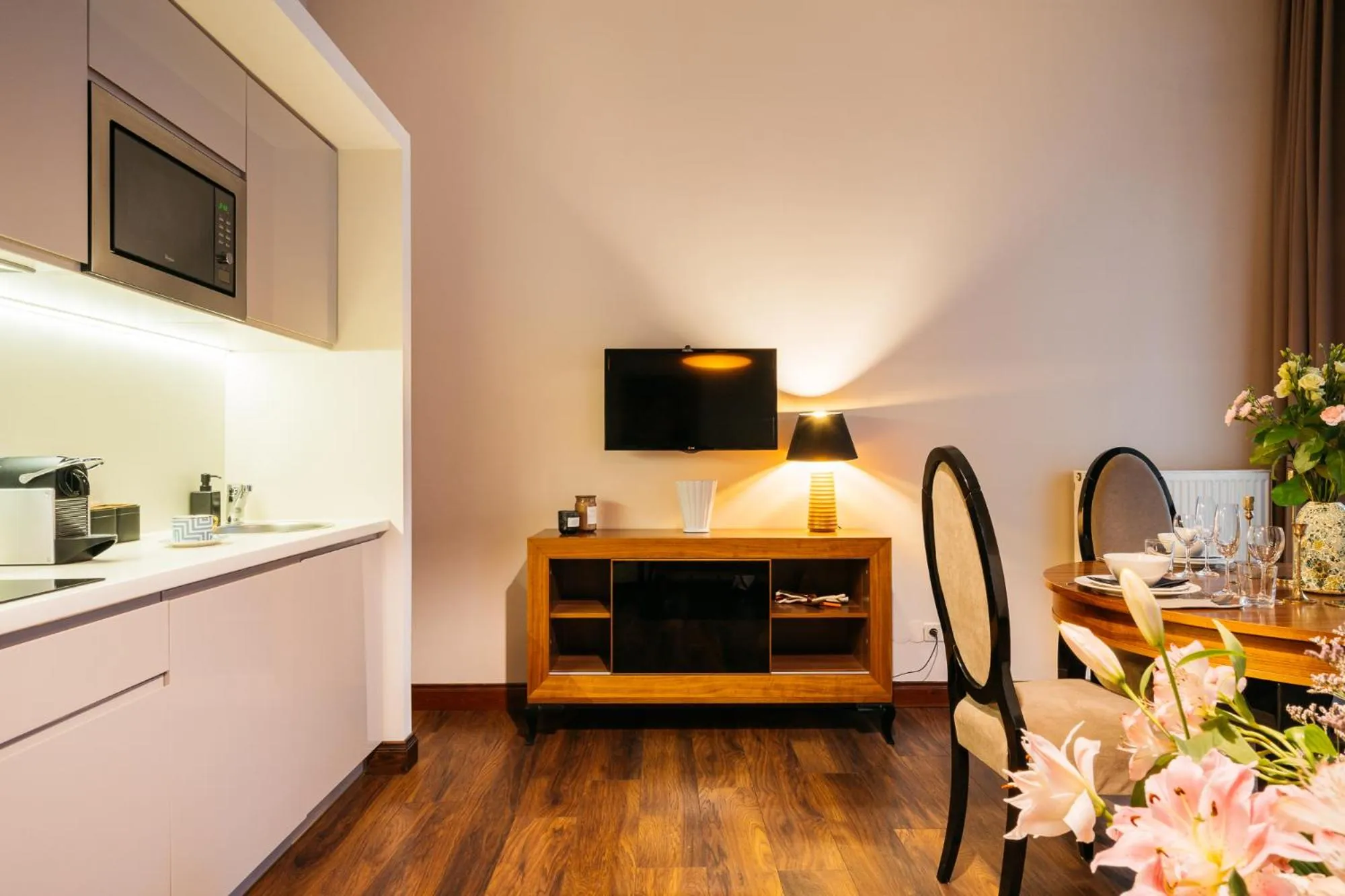 TV and multimedia in Topolowa Residence - LoftAffair Collection