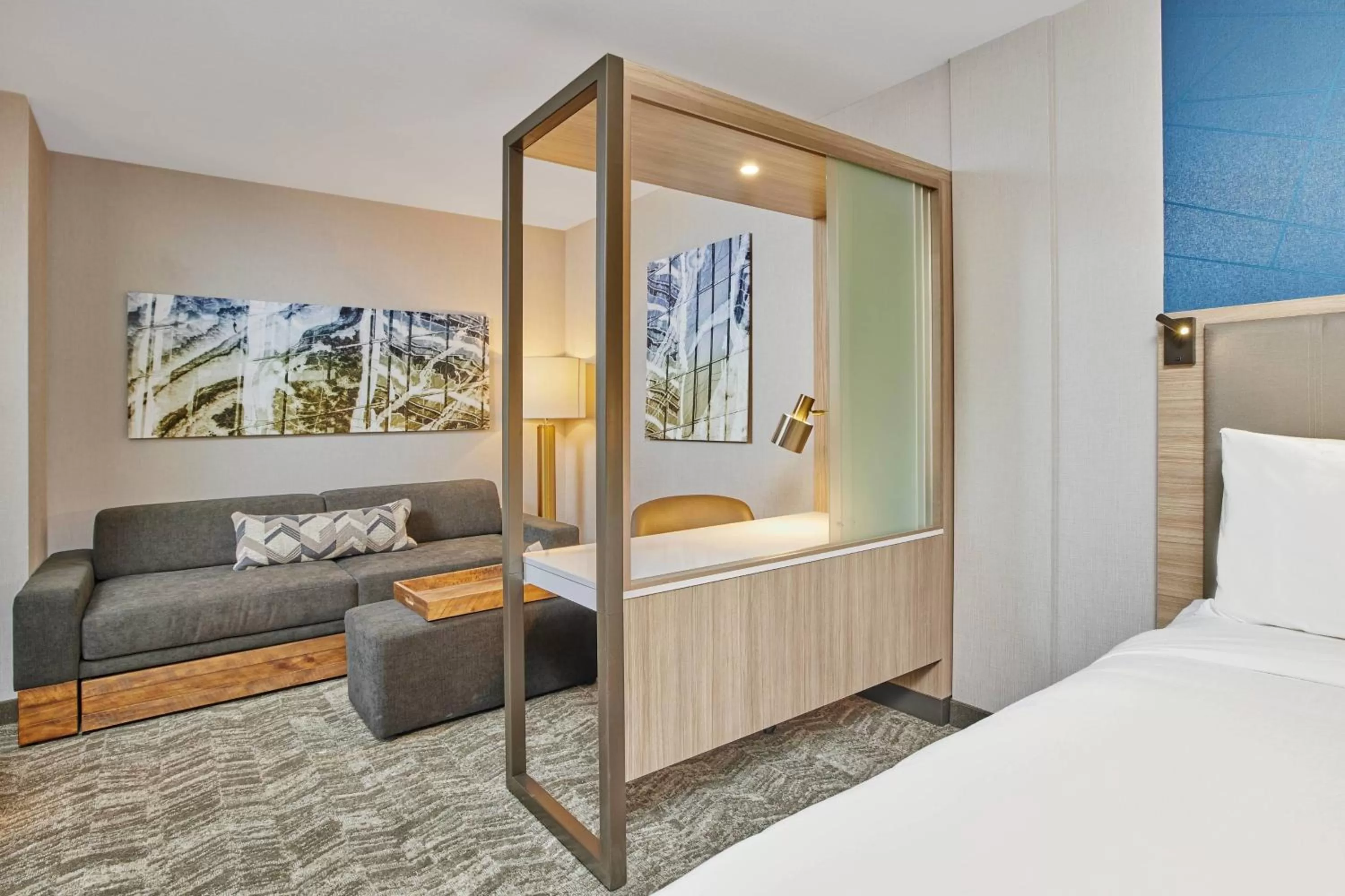 Bedroom, Bed in SpringHill Suites by Marriott Chicago Chinatown