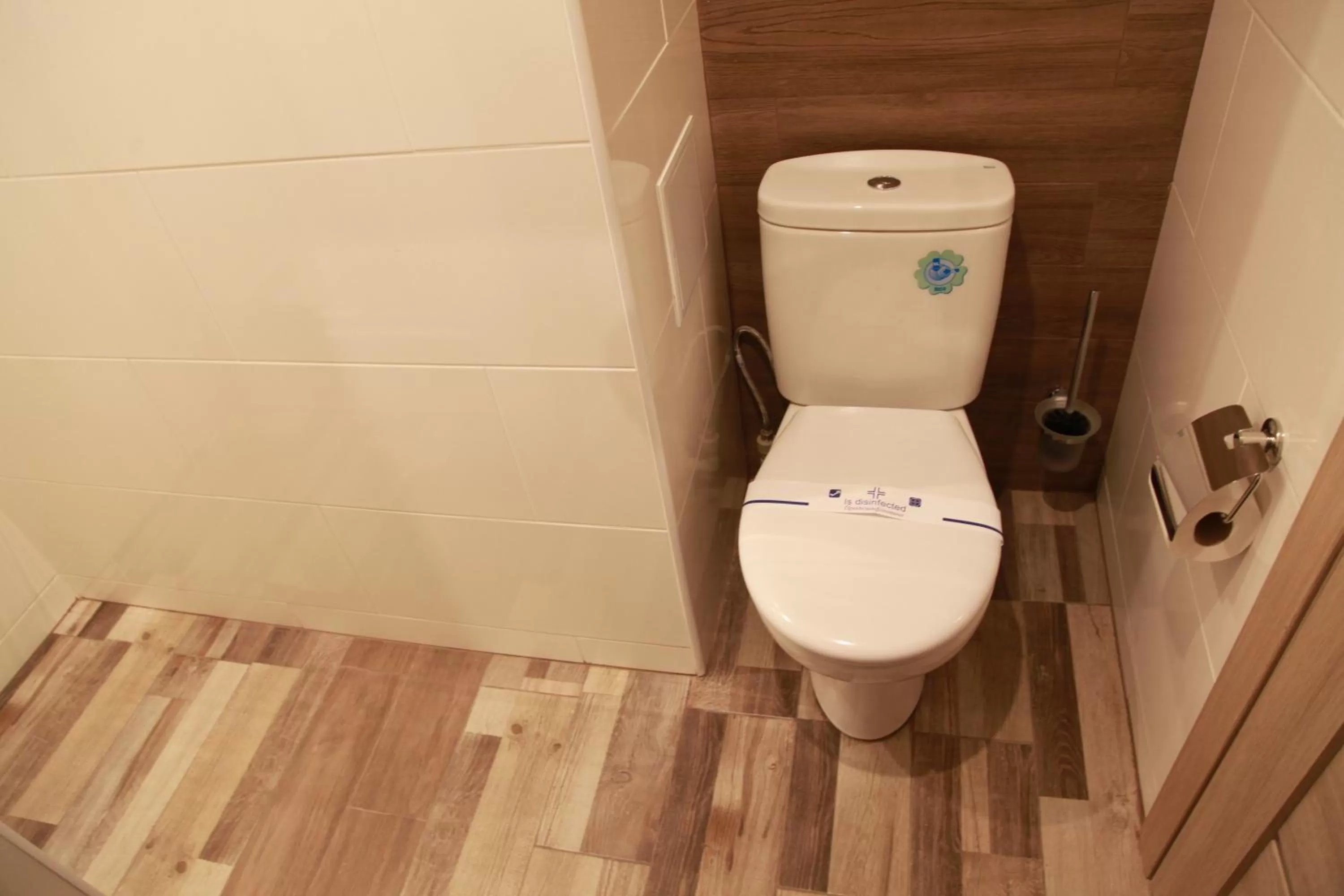 WINE & ROSE BOUTIQUE HOTEL