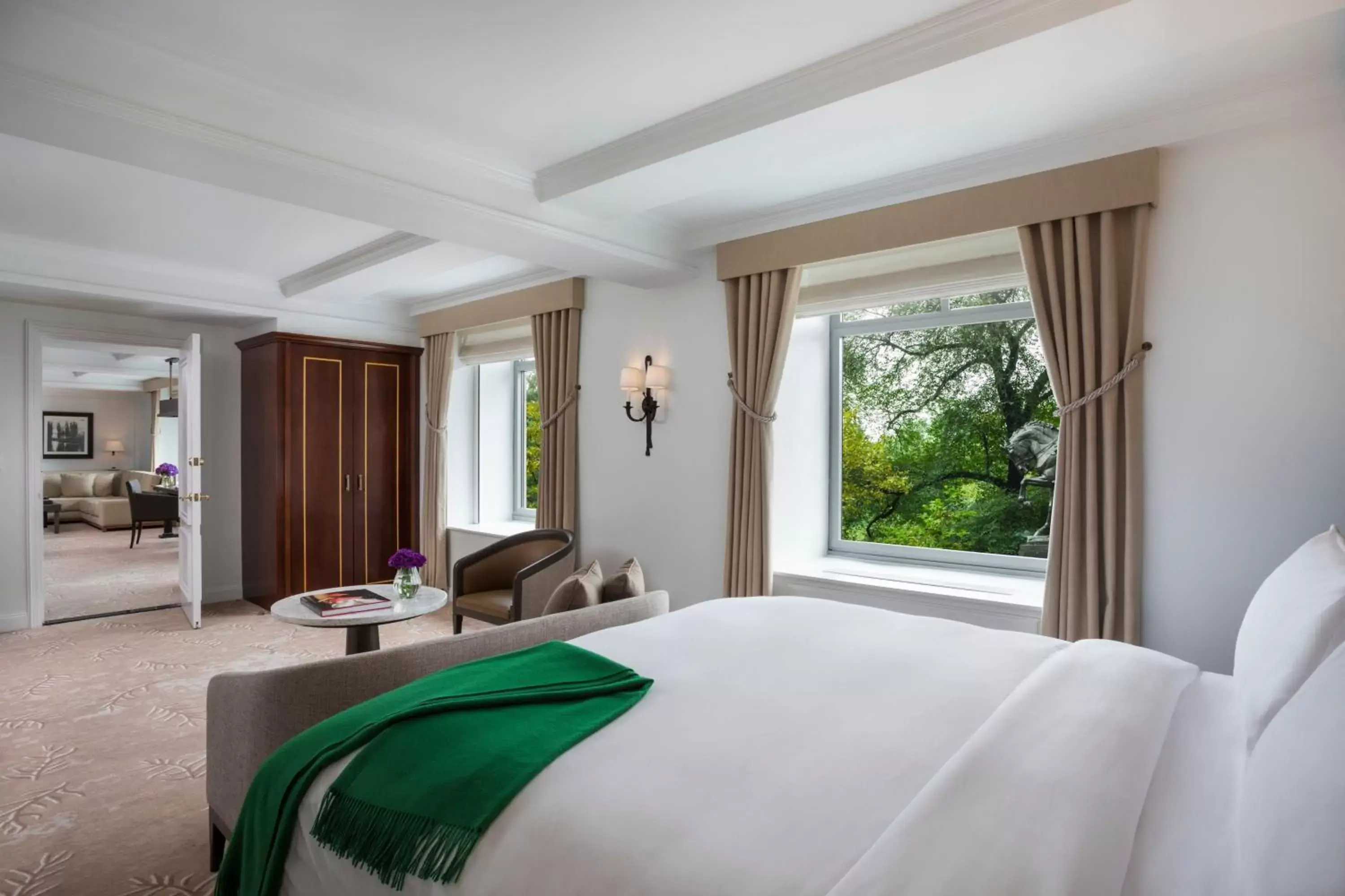 Bedroom in The Ritz-Carlton New York, Central Park
