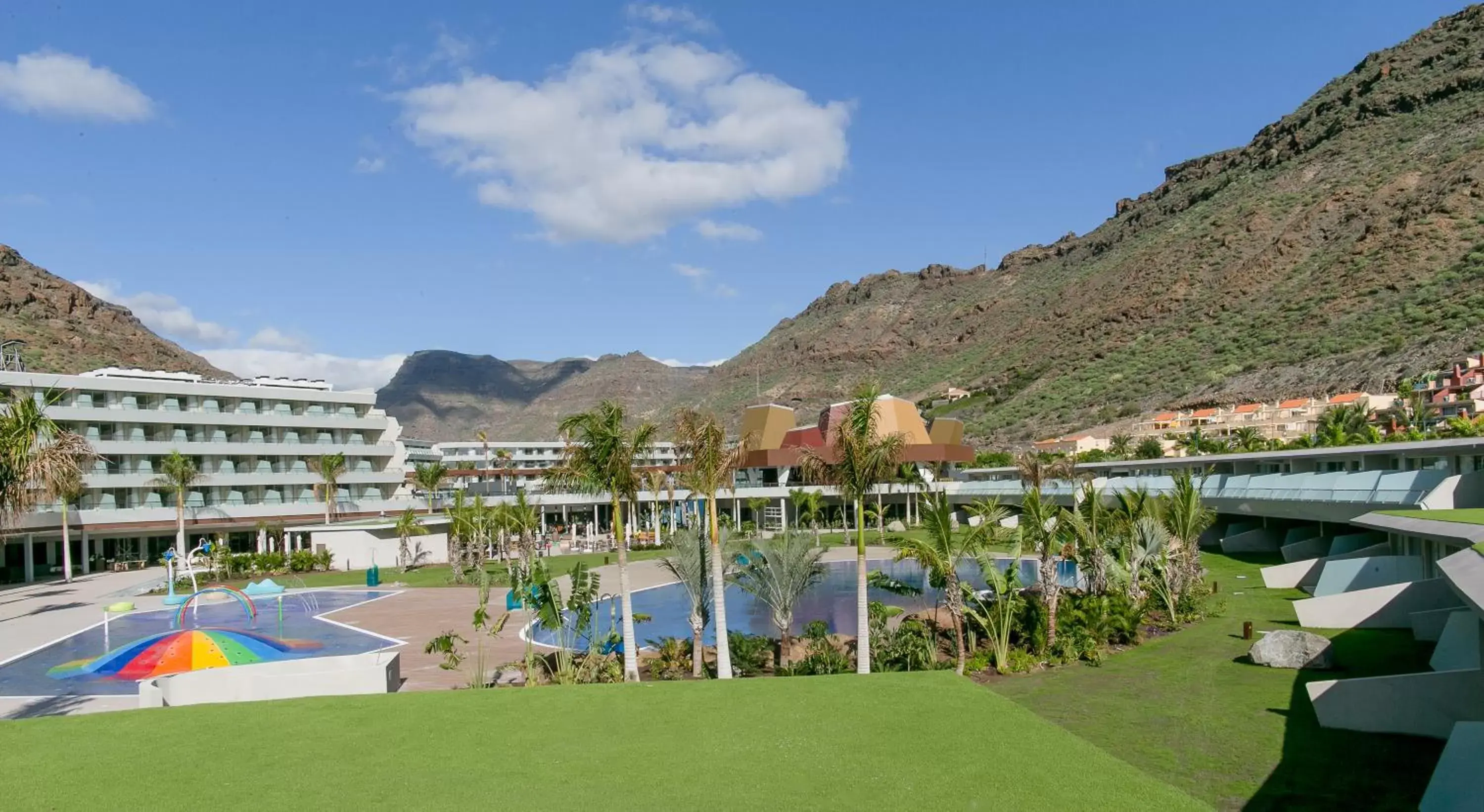 Garden, Swimming Pool in Radisson Blu Resort & Spa, Gran Canaria Mogan