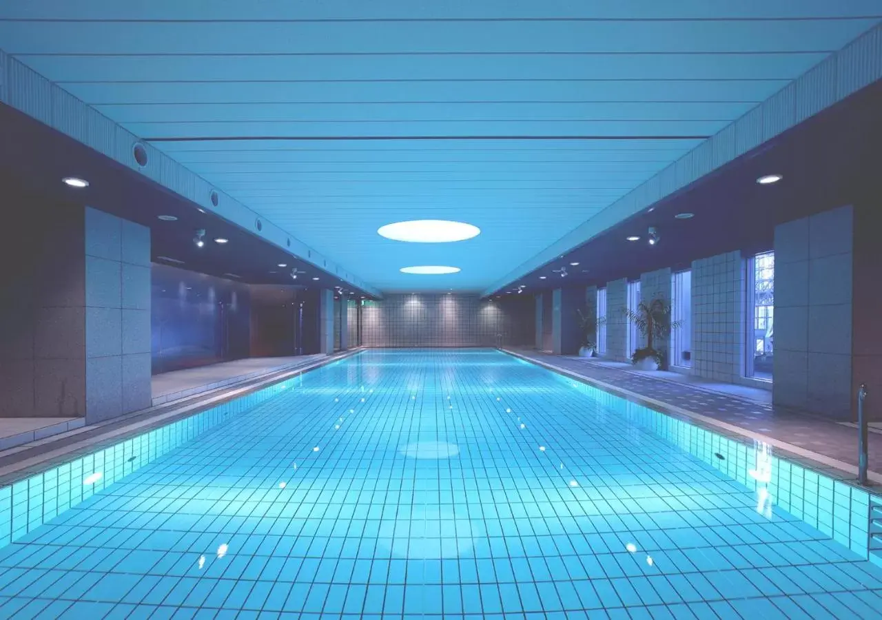 Swimming Pool in Hotel Granvia Kyoto