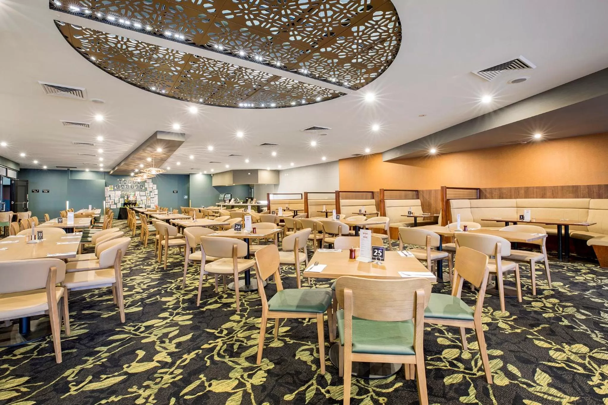 Restaurant/places to eat in Nightcap at Monash Hotel
