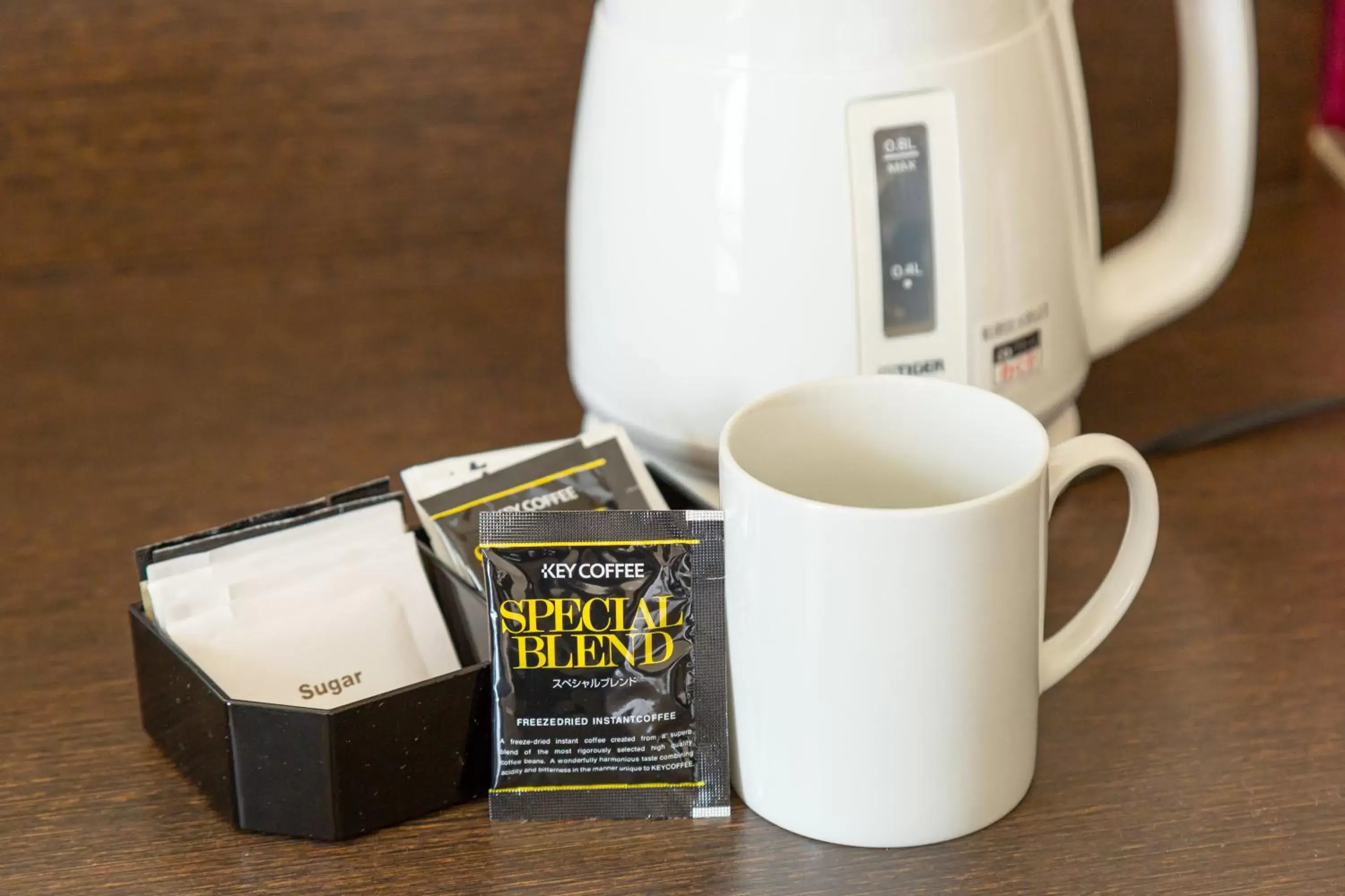 Photo of the whole room, Coffee/Tea Facilities in ANA Crowne Plaza Hiroshima, an IHG Hotel