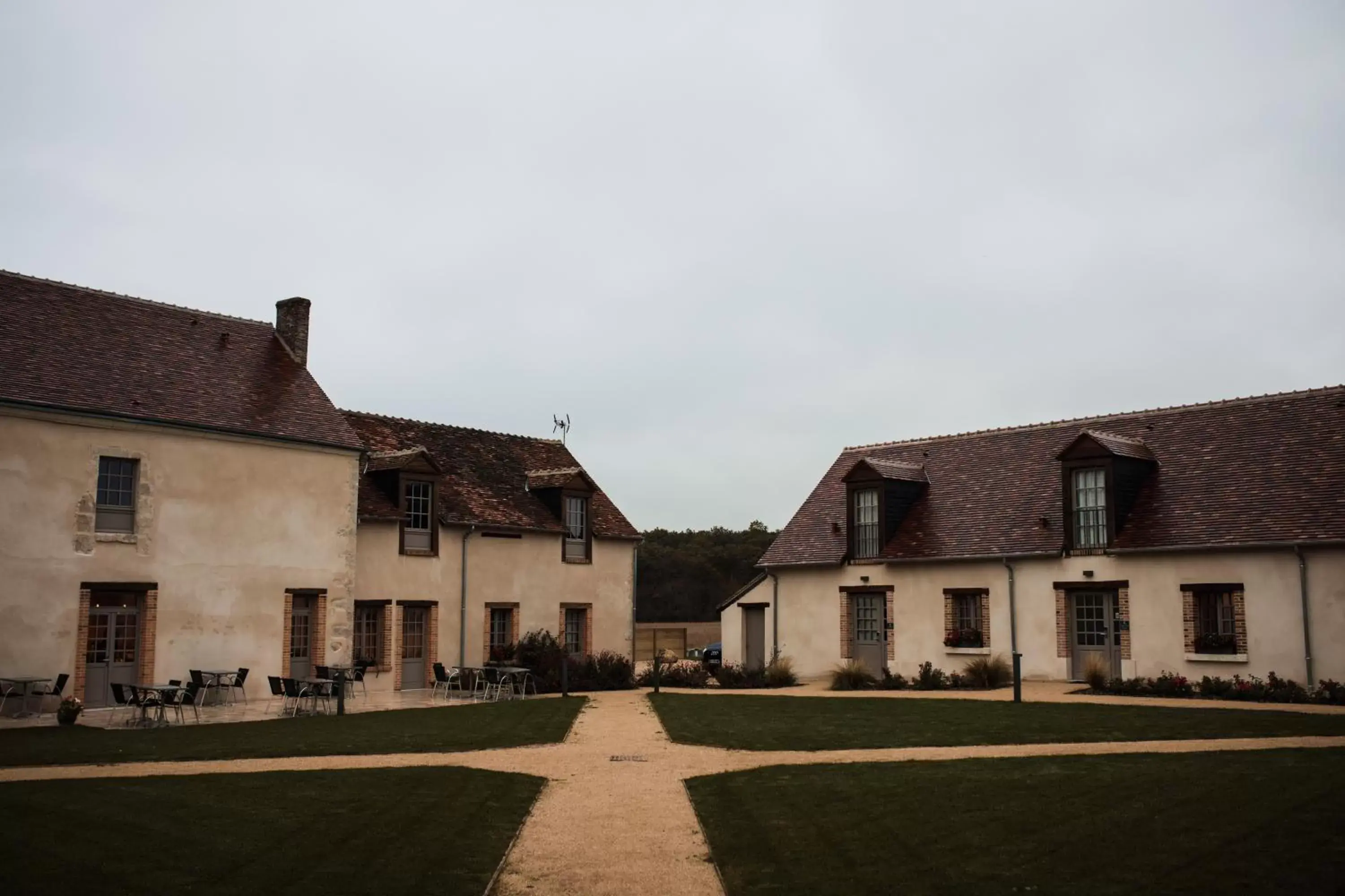 Patio, Property Building in Le Prieuré de Boulogne