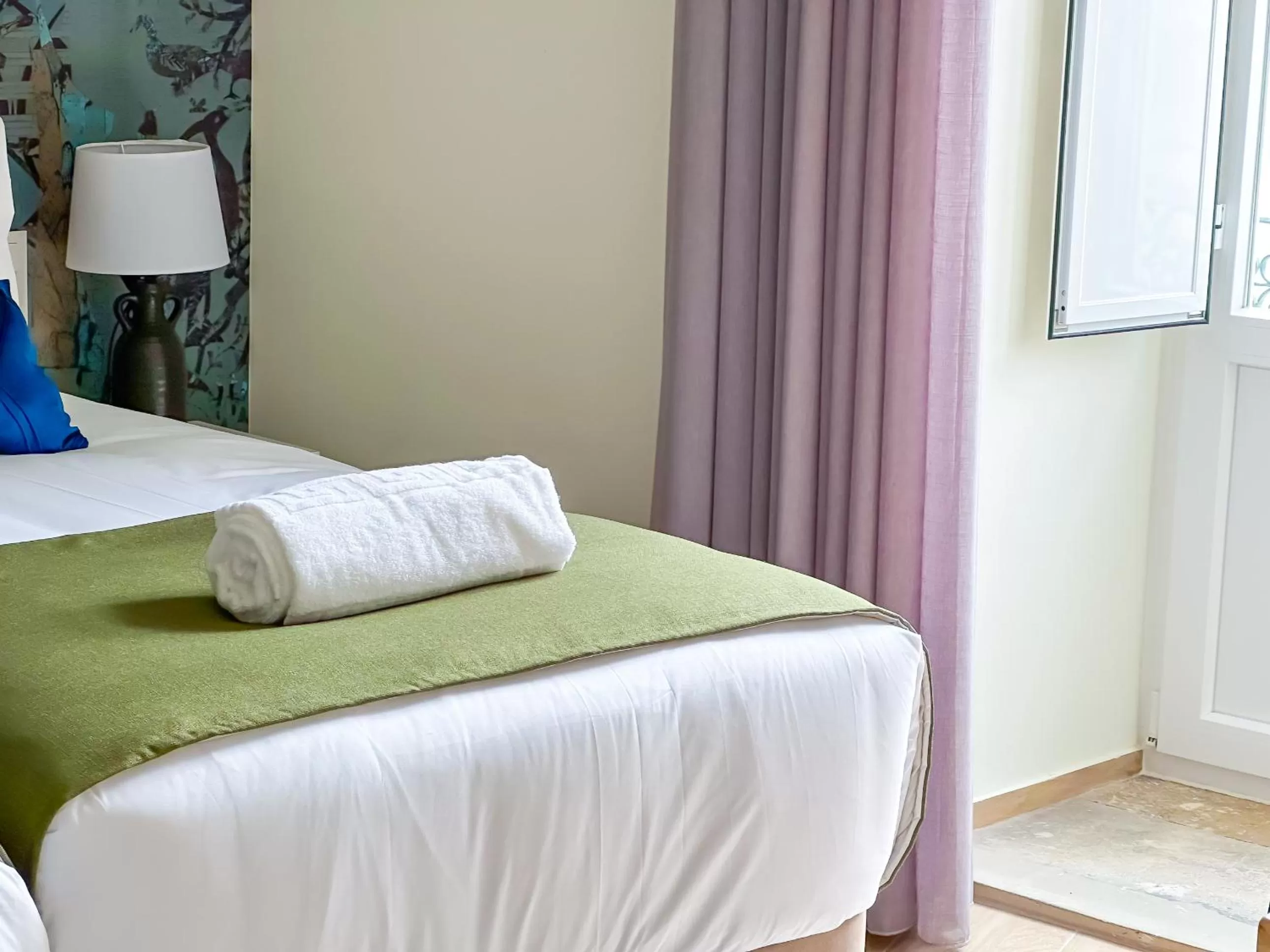 Bed in Guest House Jacarandá Faro