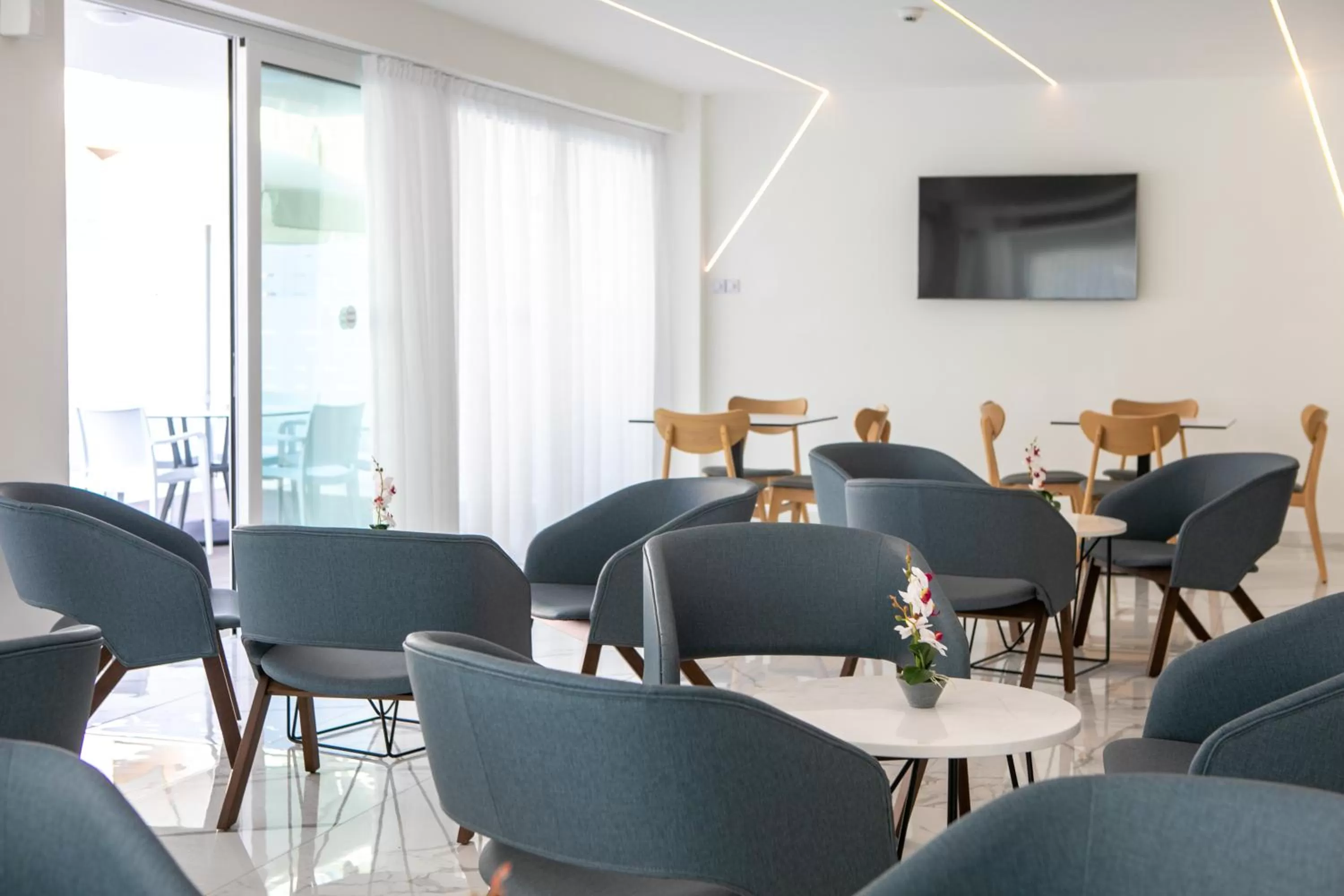Lounge or bar in Best Western Plus Larco Hotel