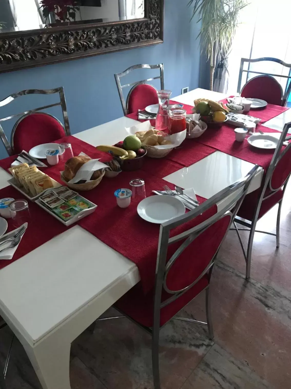 Breakfast, Restaurant/Places to Eat in B&B Villa Delle Rondini