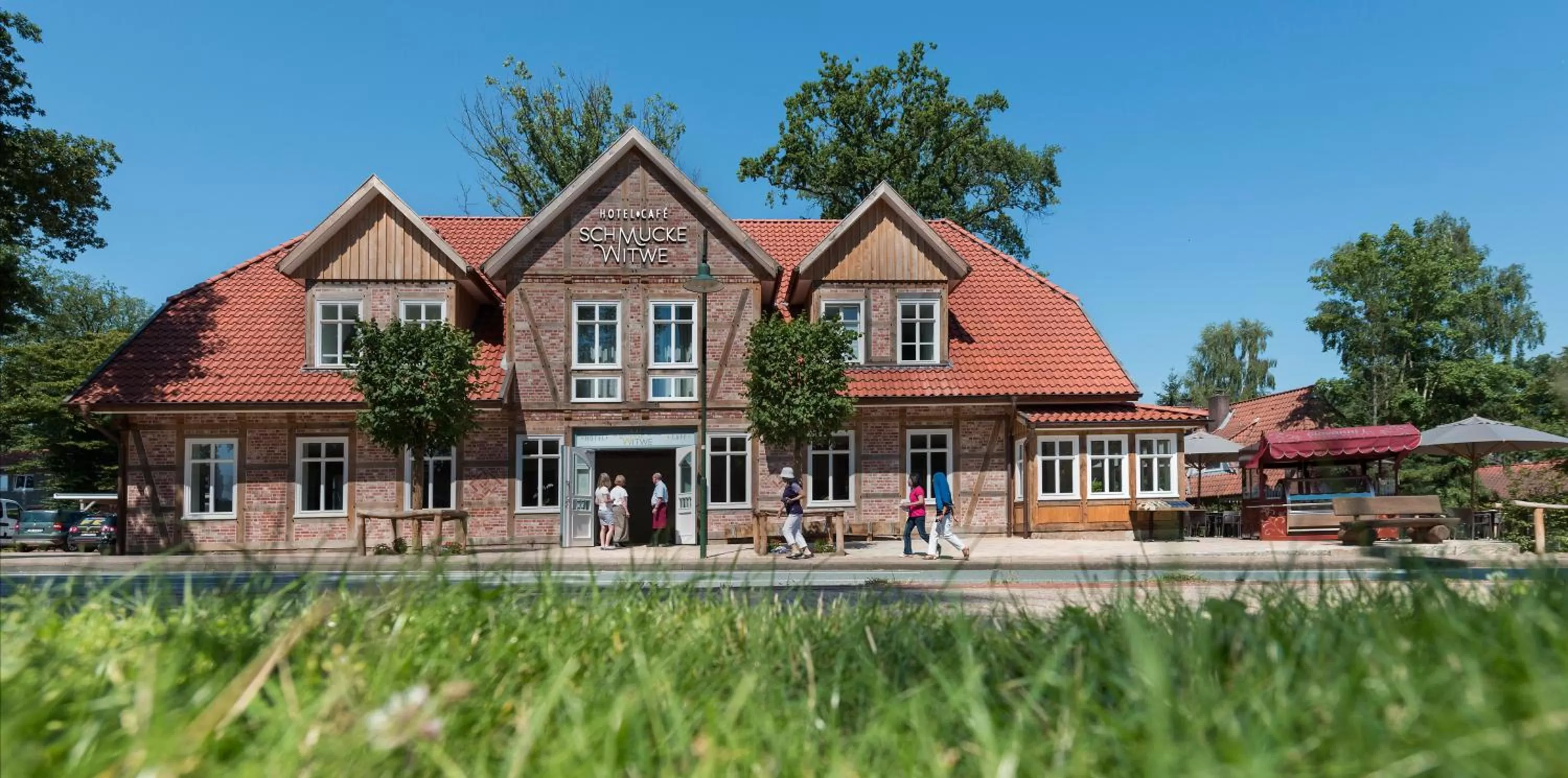 Facade/entrance in Schmucke Witwe