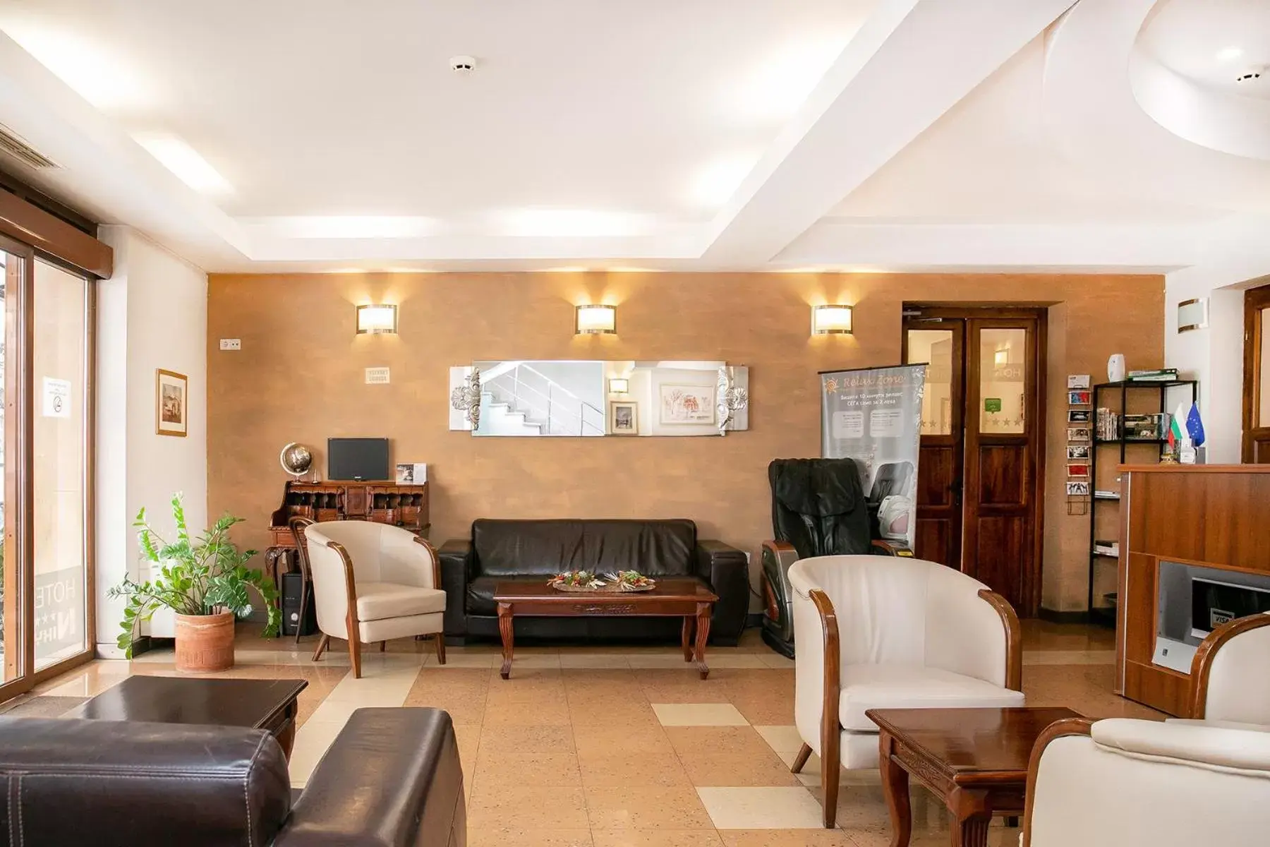 Lobby or reception in Hotel Niky Lobby or reception in Hotel Niky