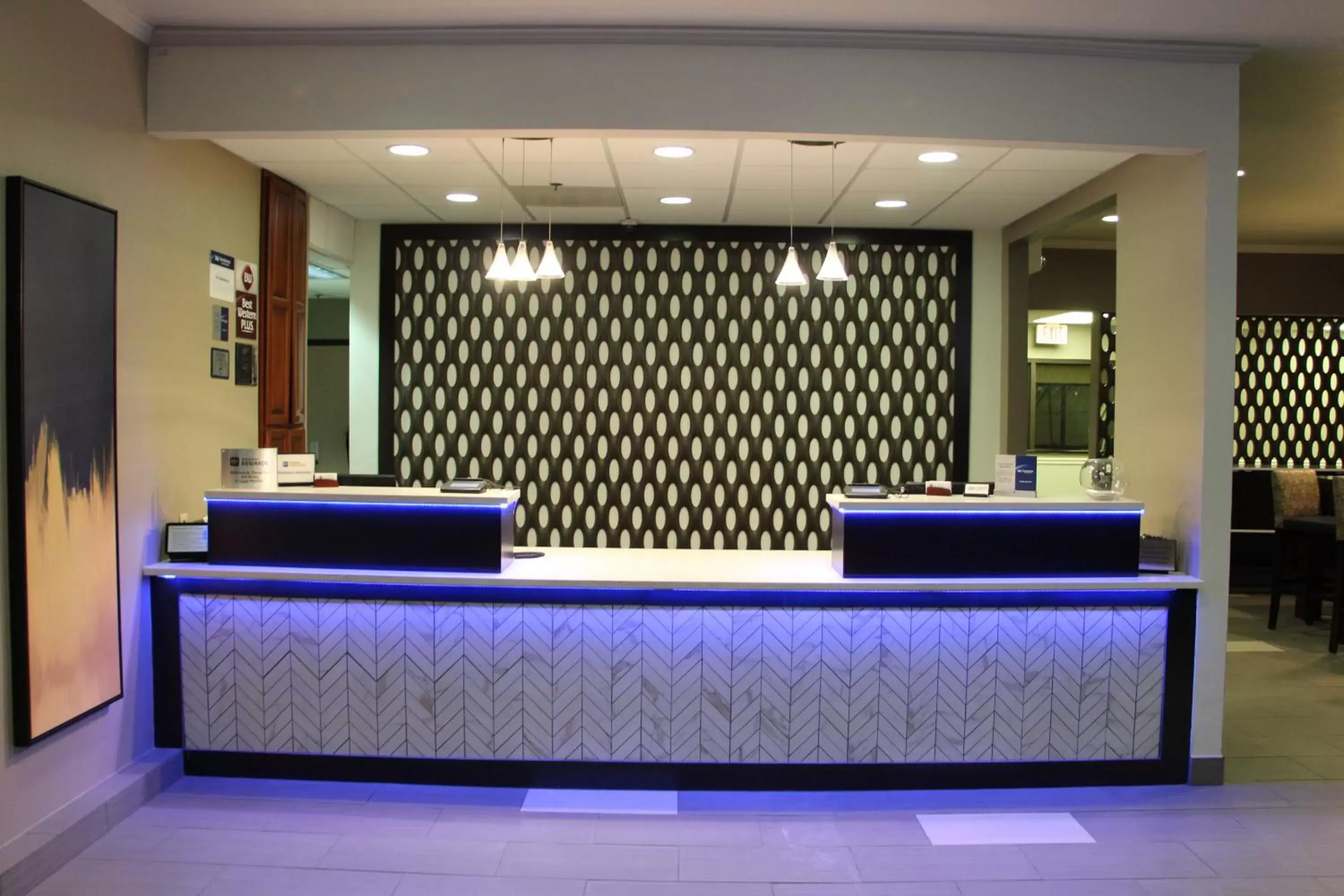 Lobby or reception, Lobby/Reception in Best Western Plus Kansas City Airport - KCI East