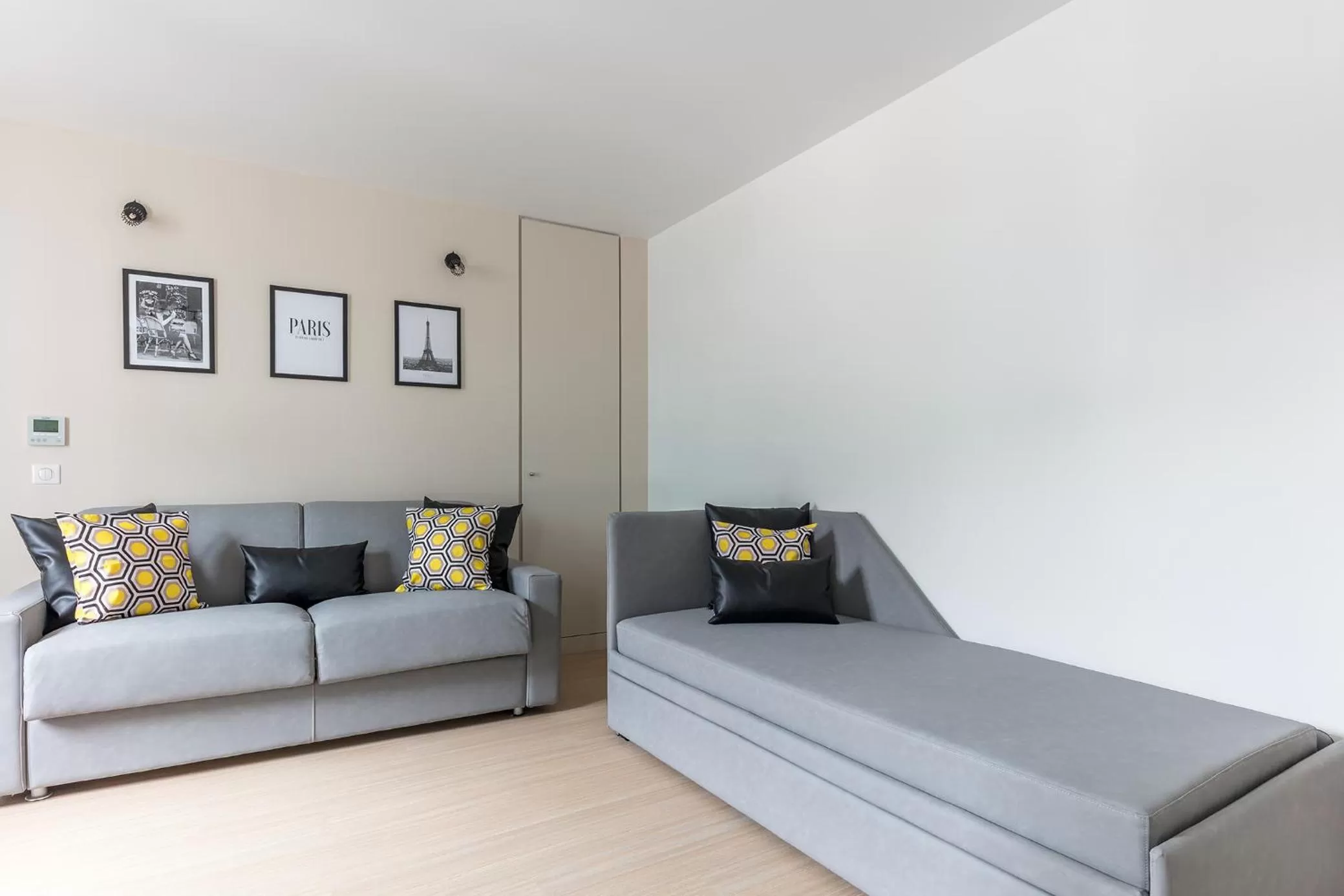 Living room, Bed in Résidence Palais Étoile