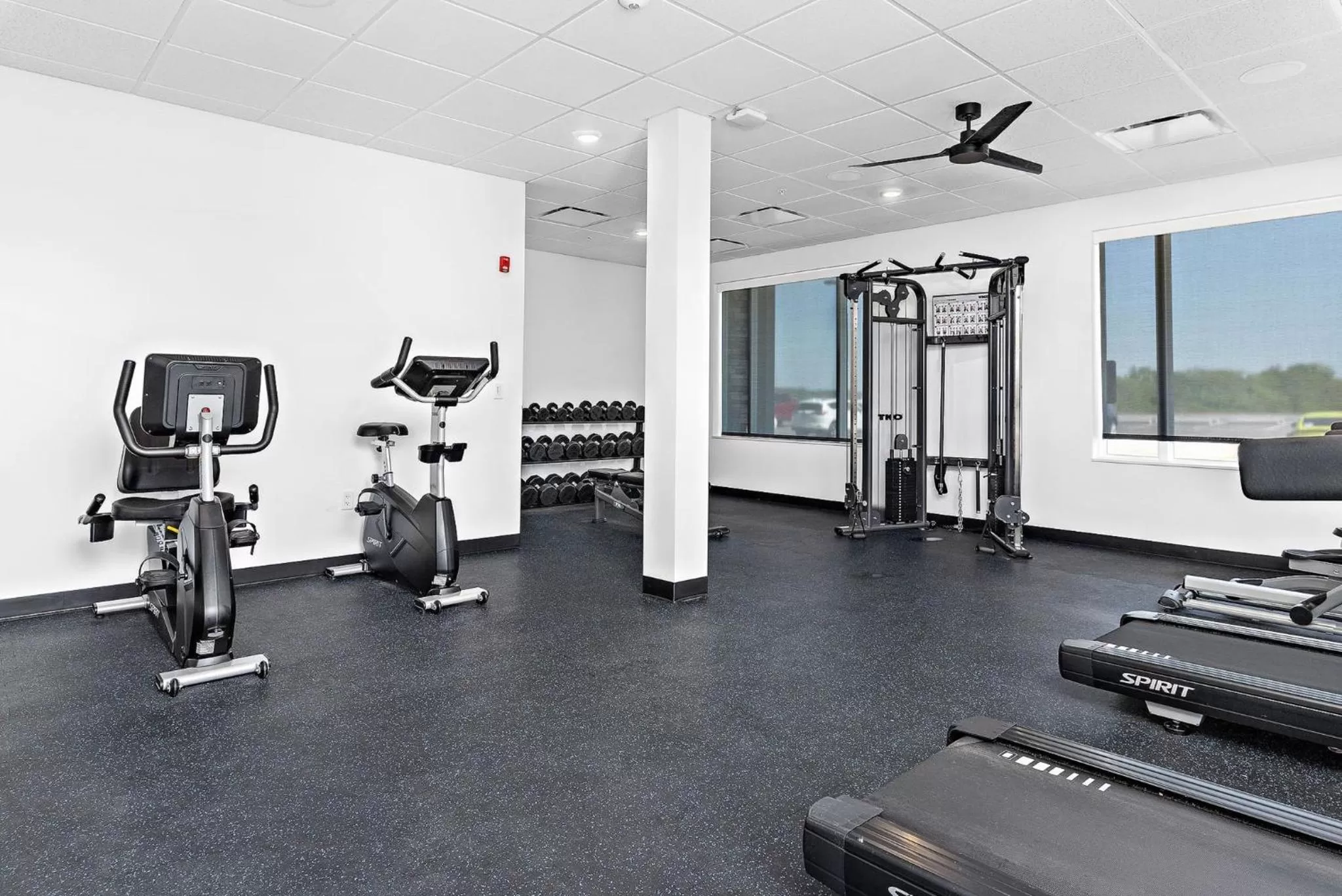 Fitness centre/facilities in Holiday Inn Express Kansas City North Parkville by IHG
