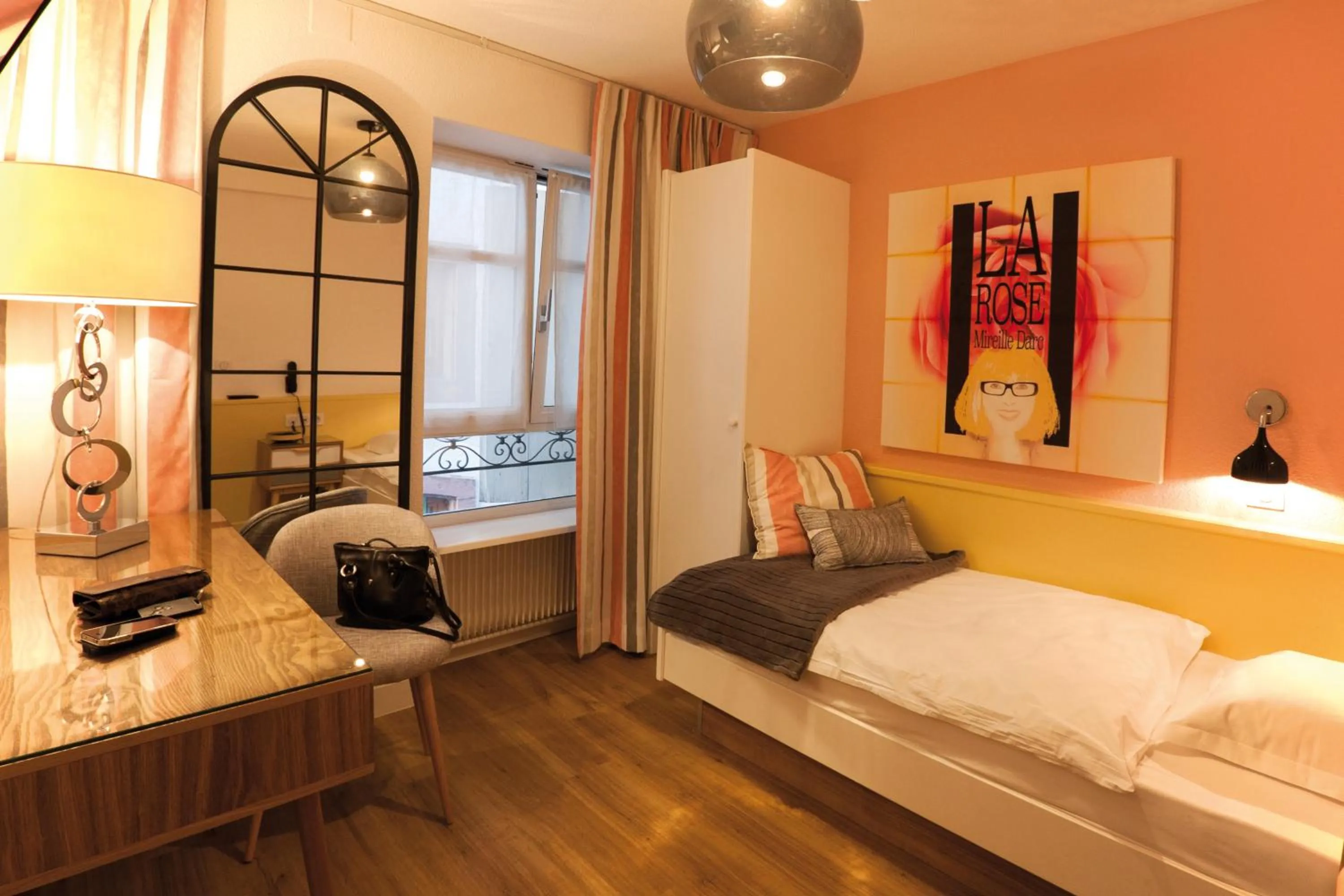 Photo of the whole room, Bed in Hotel Roses