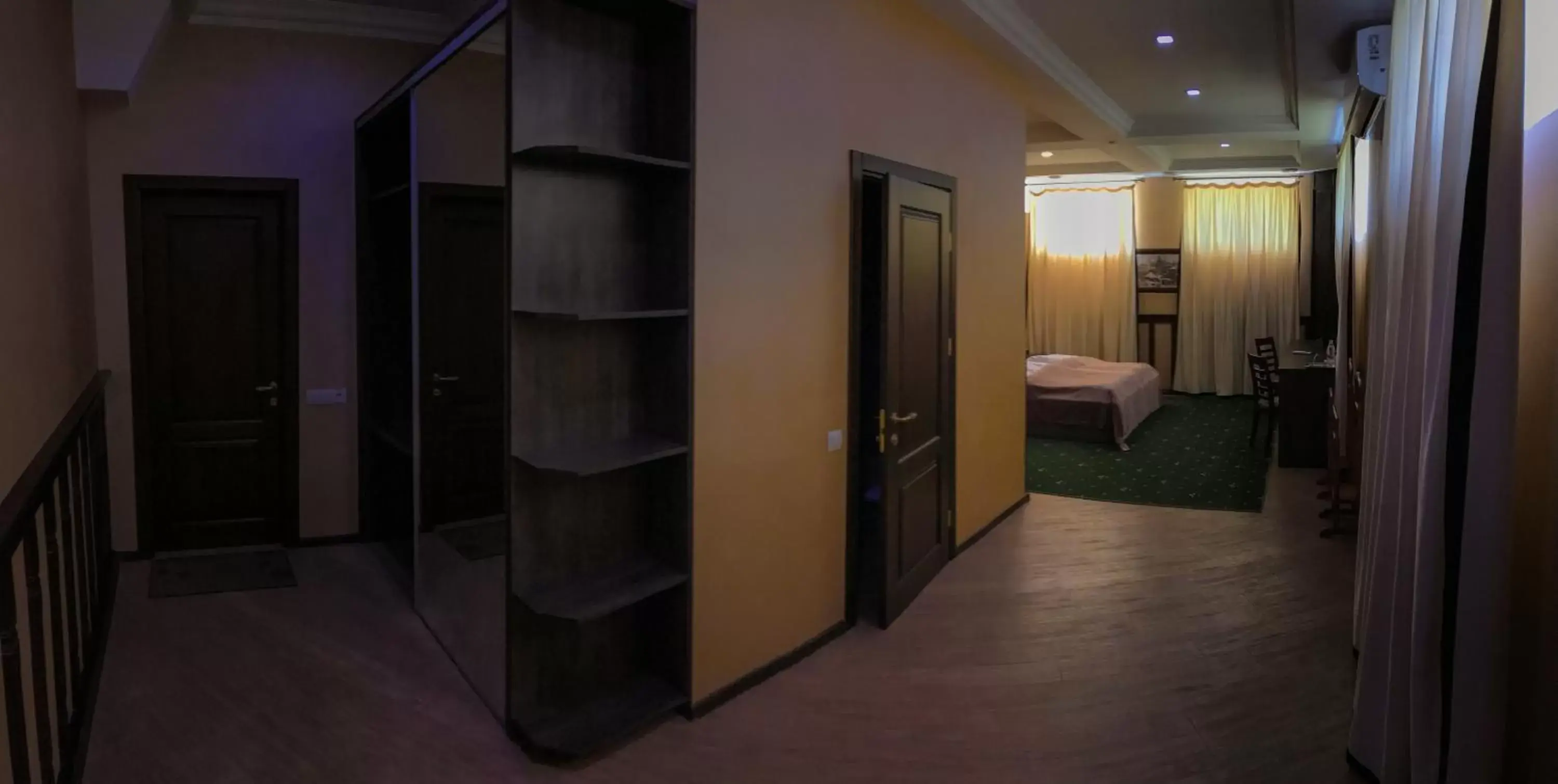 Pivdenna Brama Pivdenna Brama