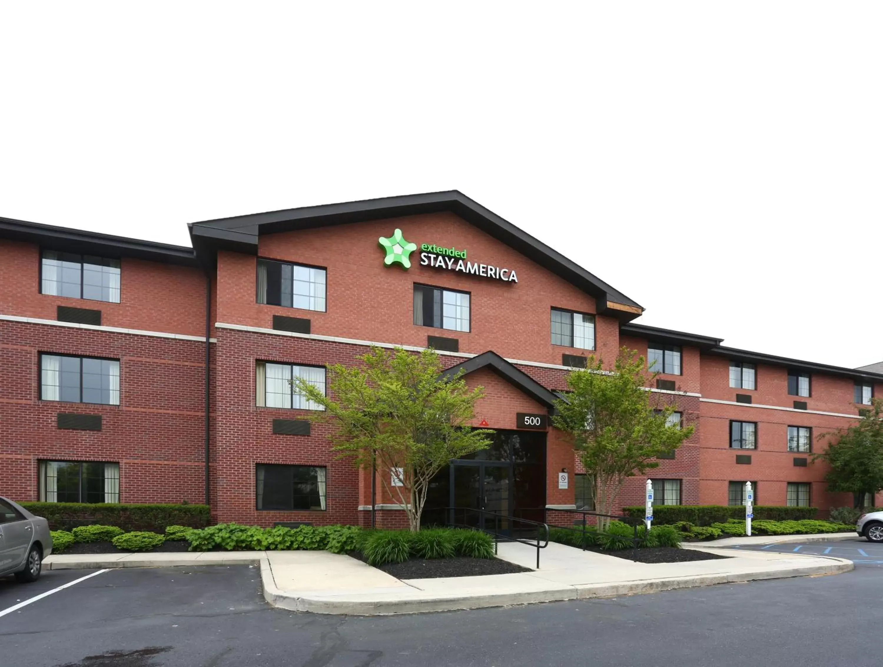 Property building in Extended Stay America Suites - Philadelphia - Mt Laurel - Pacilli Place