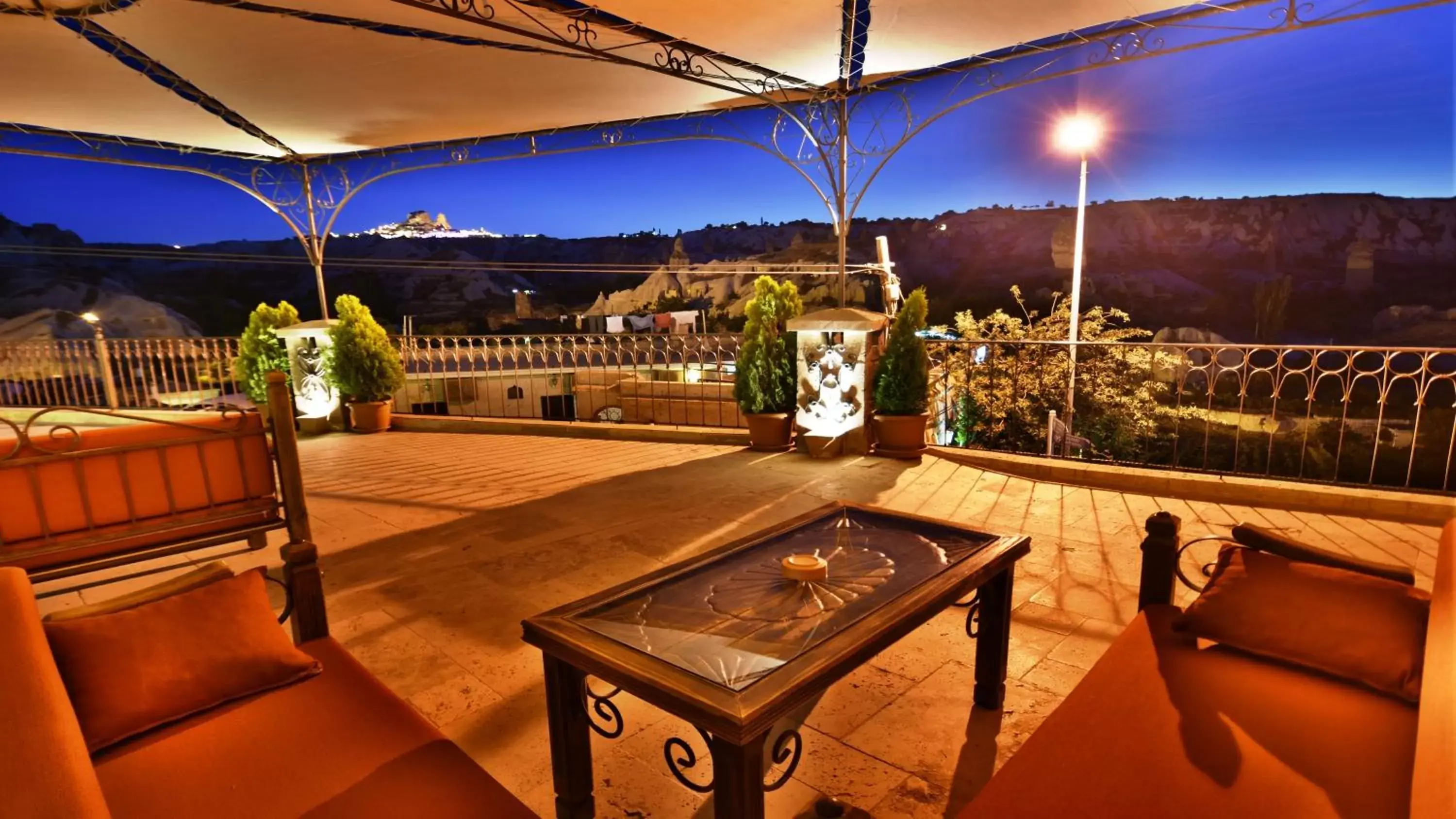 Balcony/Terrace, Patio/Outdoor Area in Harman Cave Hotel